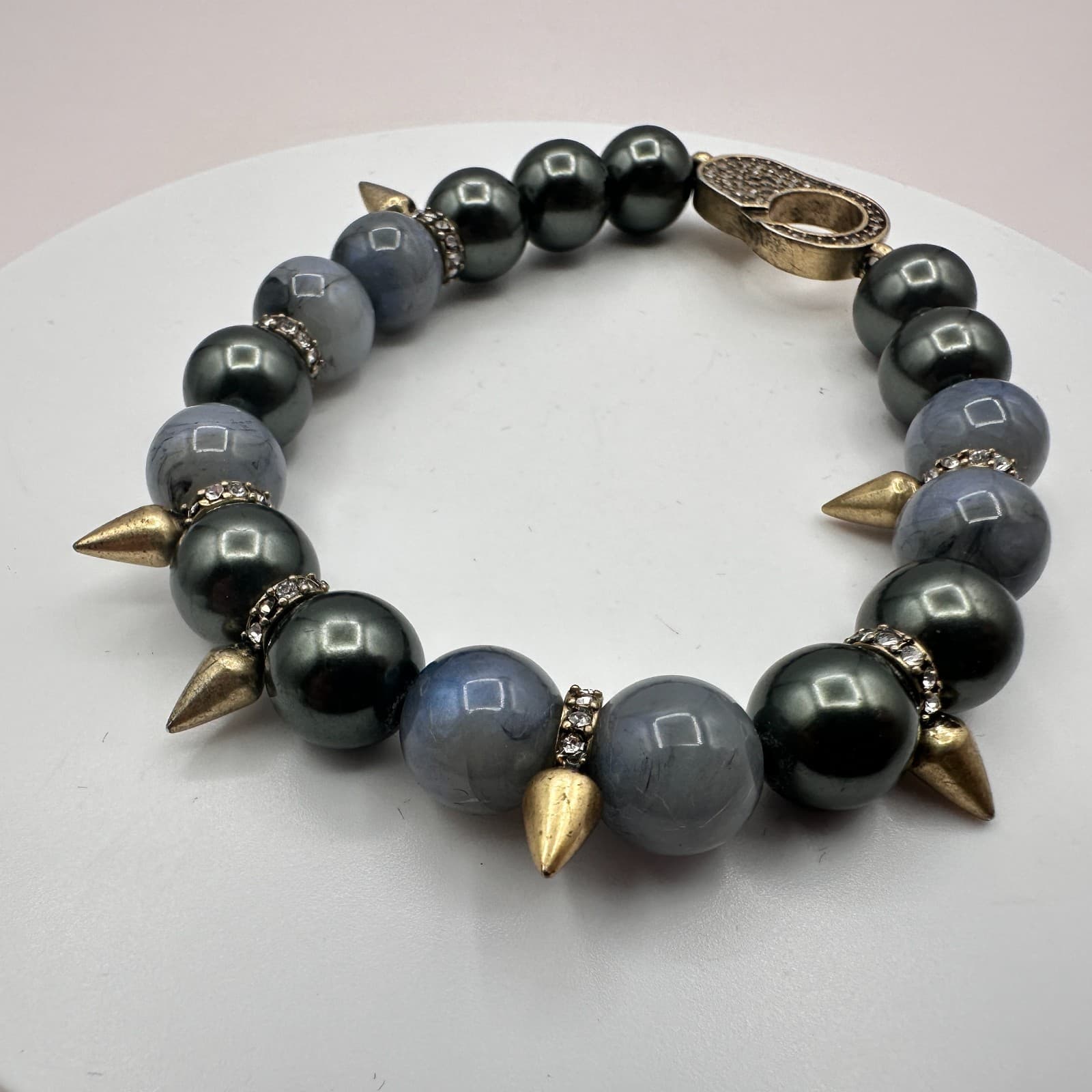 Vintage 80s Beaded Stretch Bracelet Slate Grey Hematite Gold Tone Spikes Jewelry - Thumbnail 4