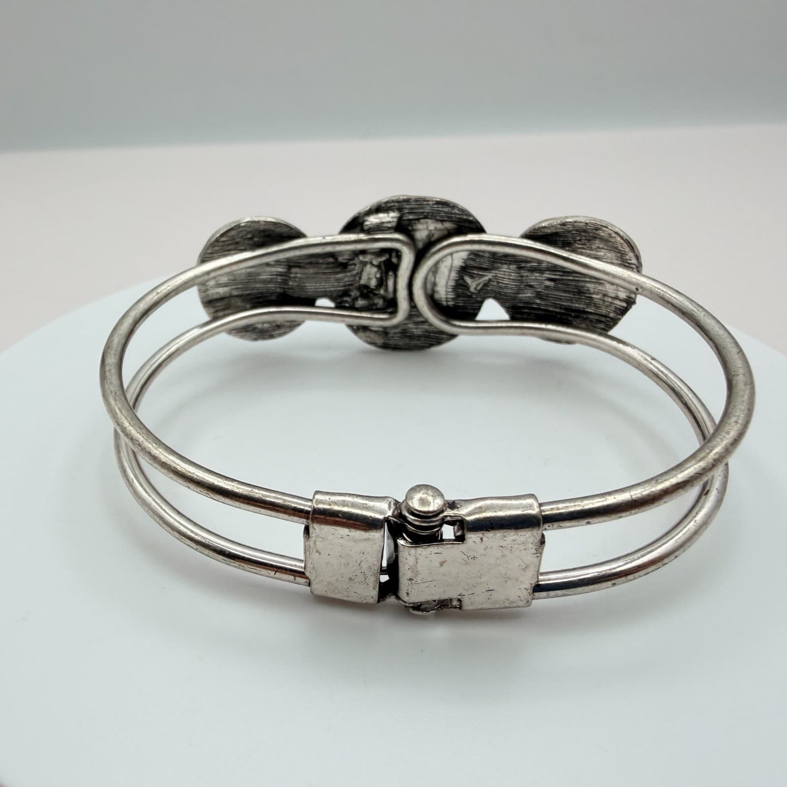 Vintage Y2K Silver Tone Bangle Bracelet Faux Turquoise Cabochon Stones Jewelry - Thumbnail 7