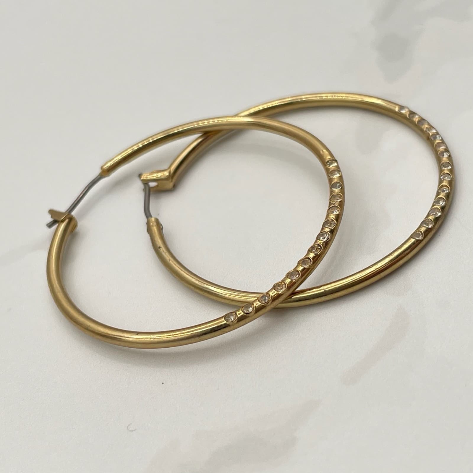 Vintage Gold-Tone Endless Hoop Earrings with Clear Rhinestones Round Fashion - Thumbnail 4