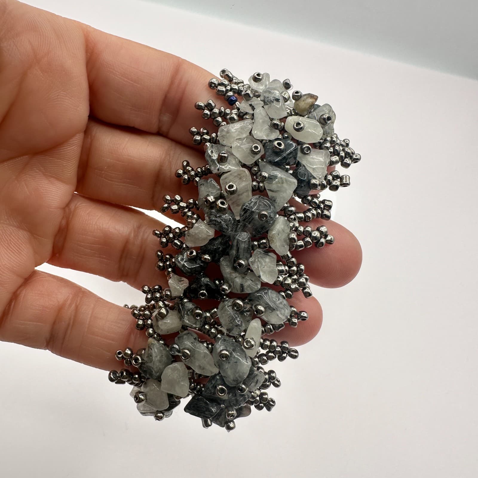 Vintage 80s Quartz Statement Cuff Woven Silver Tone Seed Bead Amulet Jewelry - Thumbnail 6