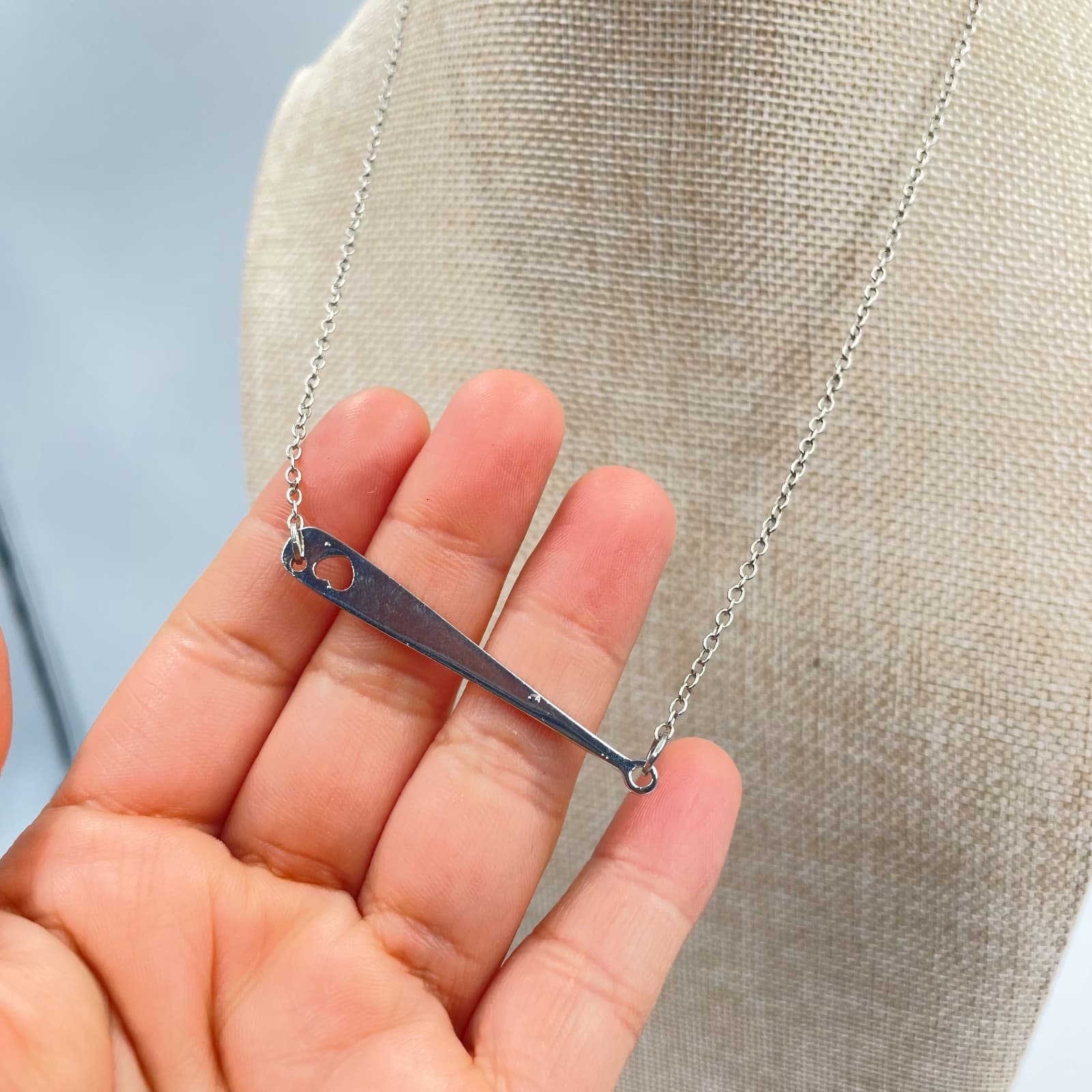 Silver-Tone Oval Link Chain Enthusiast Baseball Bat Pendant Lobster Necklace - Thumbnail 3