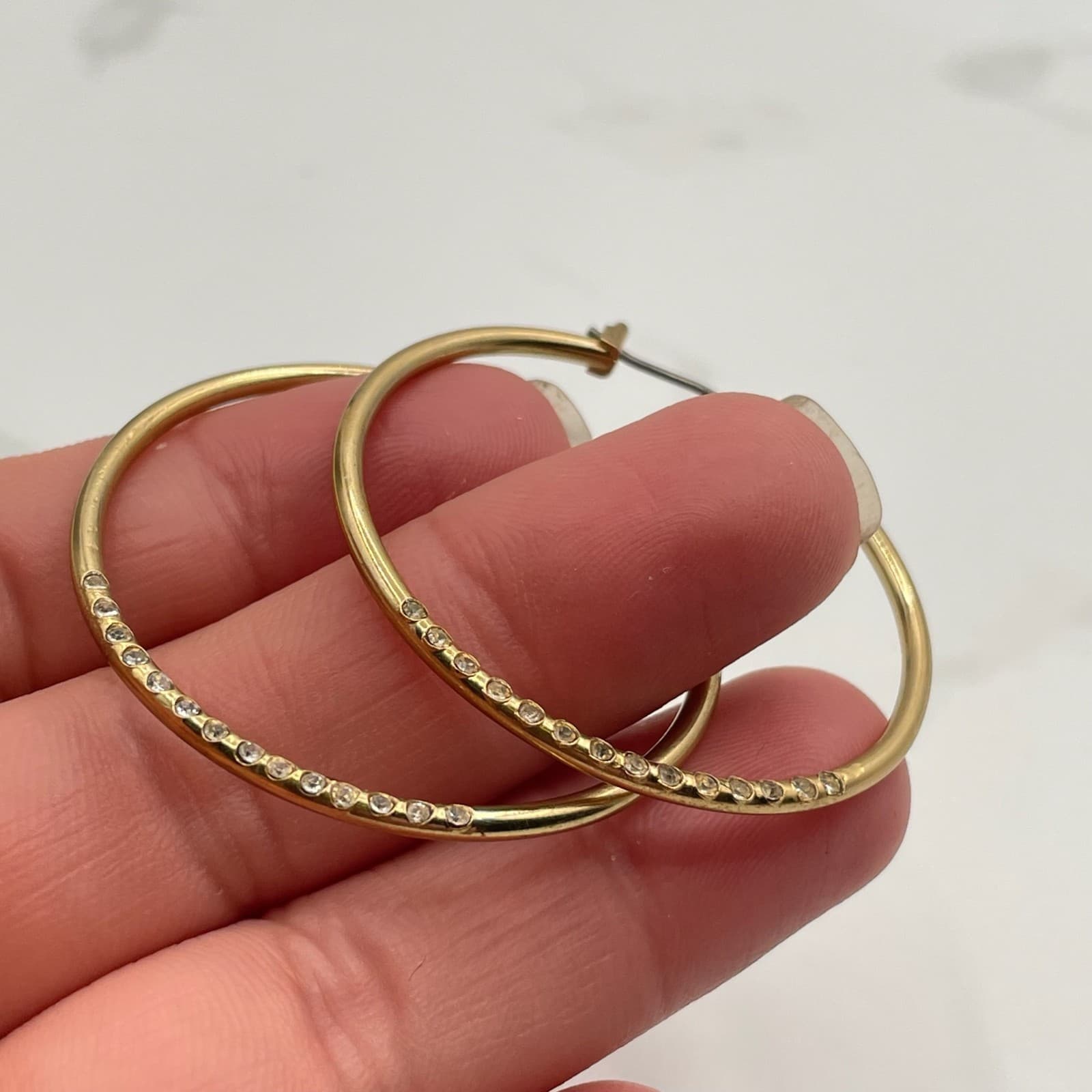 Vintage Gold-Tone Endless Hoop Earrings with Clear Rhinestones Round Fashion - Thumbnail 7