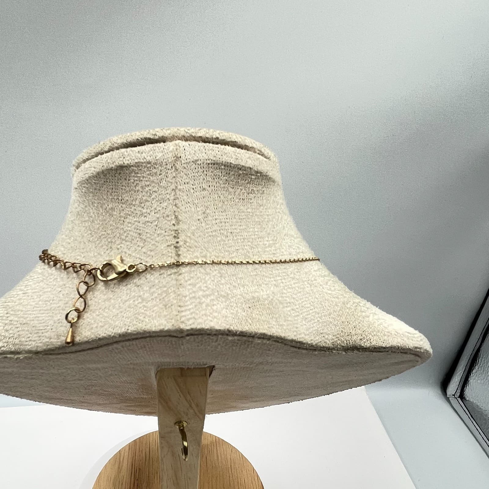 Contemporary Gold-Tone Classic Fashion Oval Chain Bar Pendant Lobster Necklace - Thumbnail 6