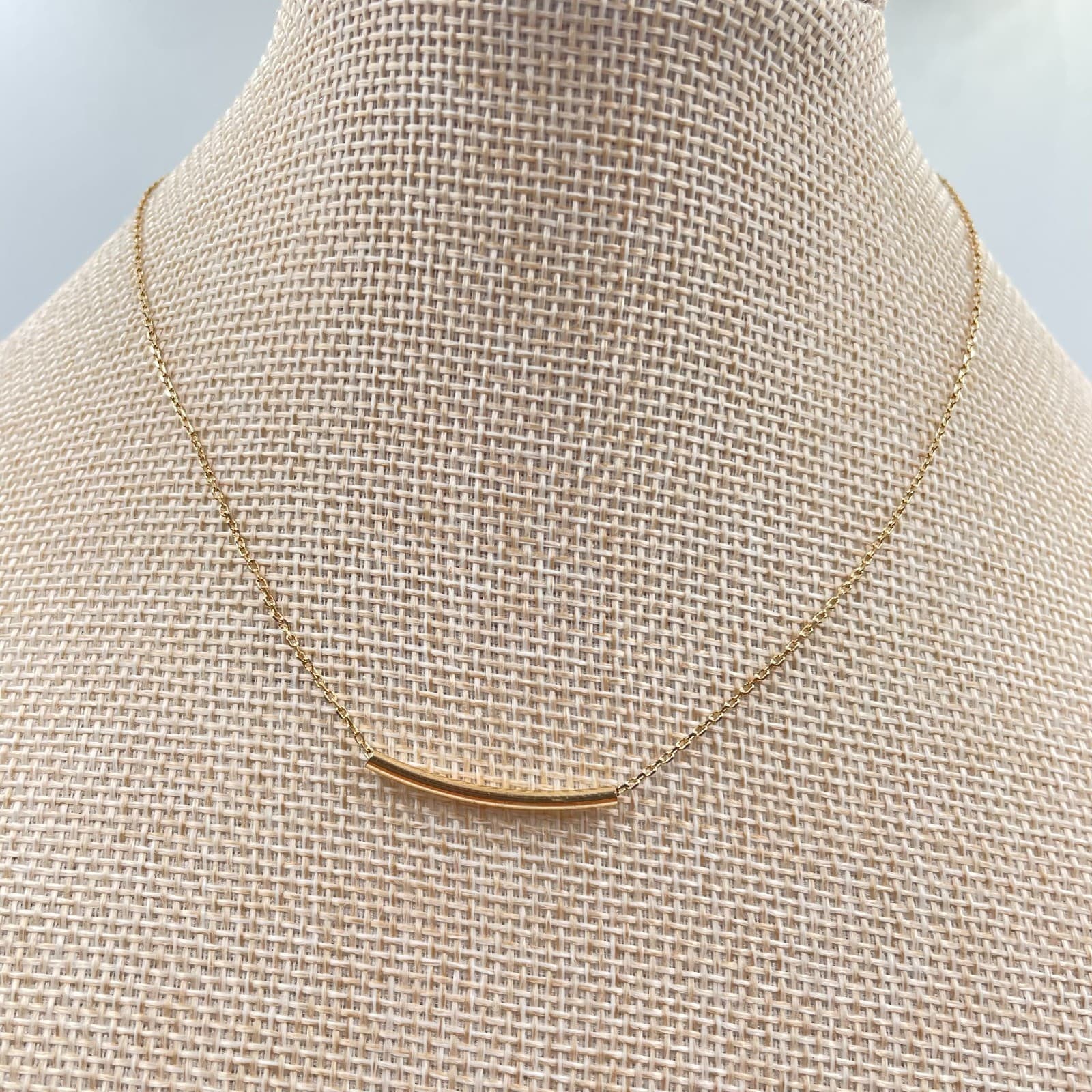 Contemporary Gold-Tone Classic Fashion Oval Chain Bar Pendant Lobster Necklace - Thumbnail 3