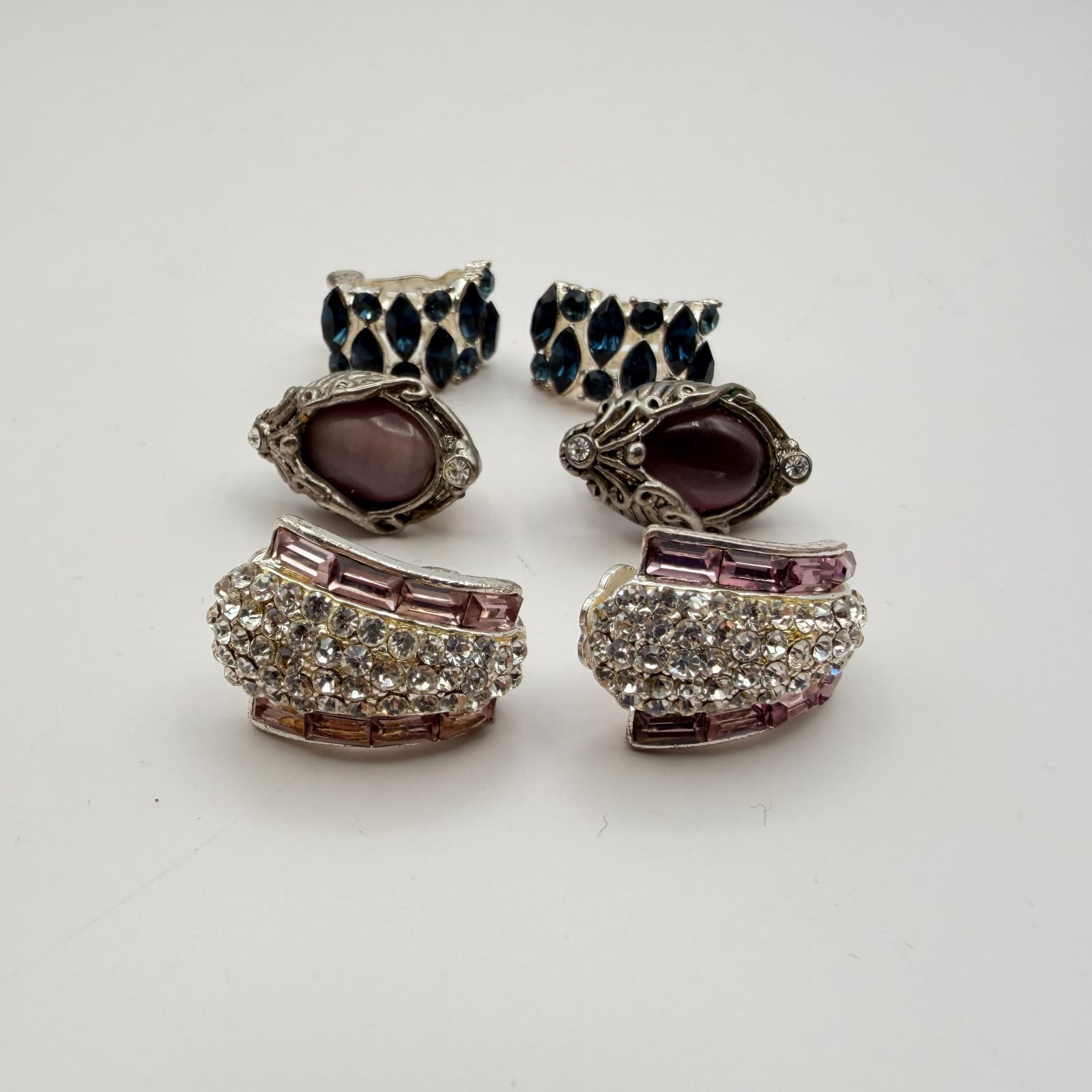 Vintage 90s Silver Tone Glass Rhinestone Earrings Set Women's Fashion Jewelry - Thumbnail 3