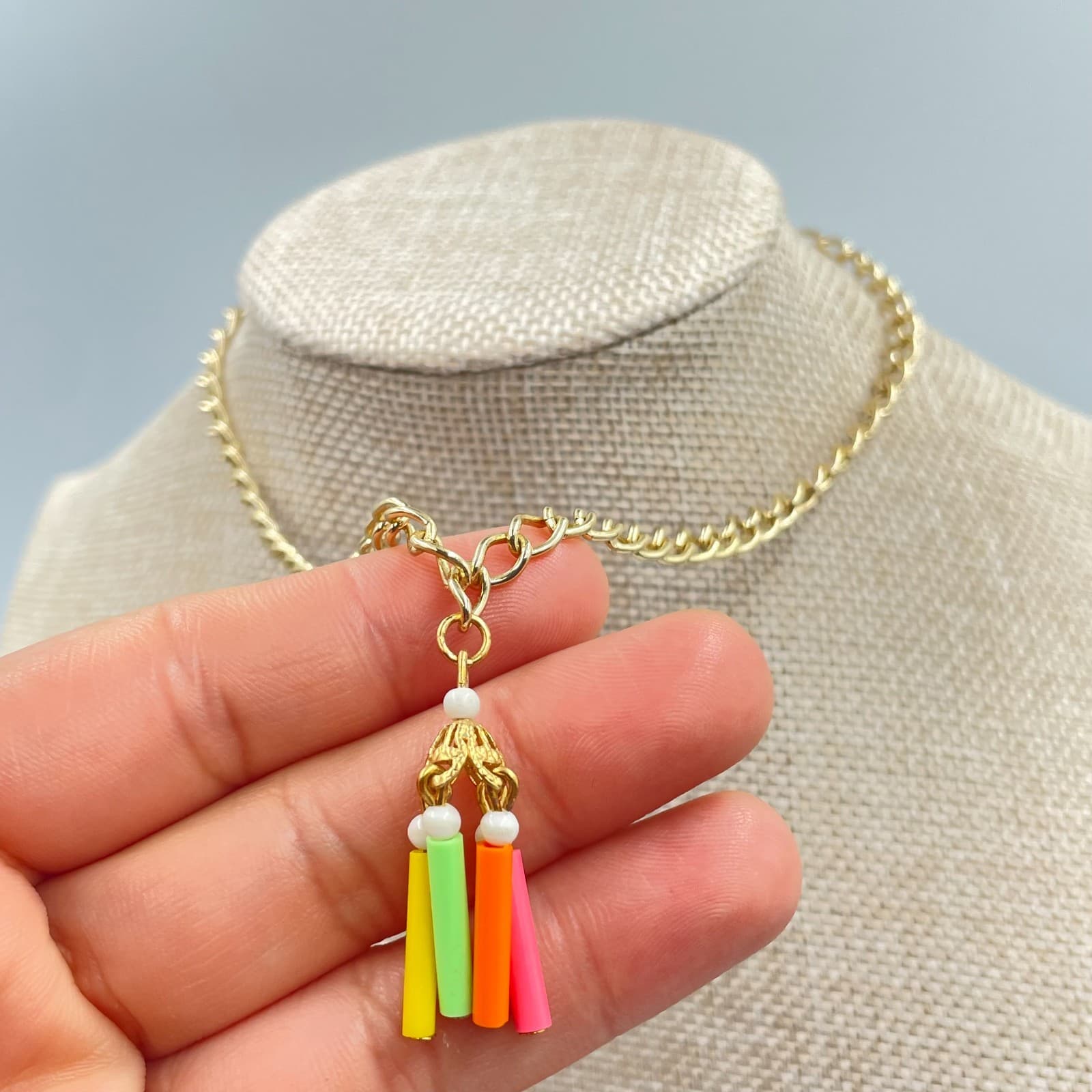 Vintage Bohemian Gold-Tone Chain Neon-Colored Tassels Charm Pendant Necklace - Thumbnail 4