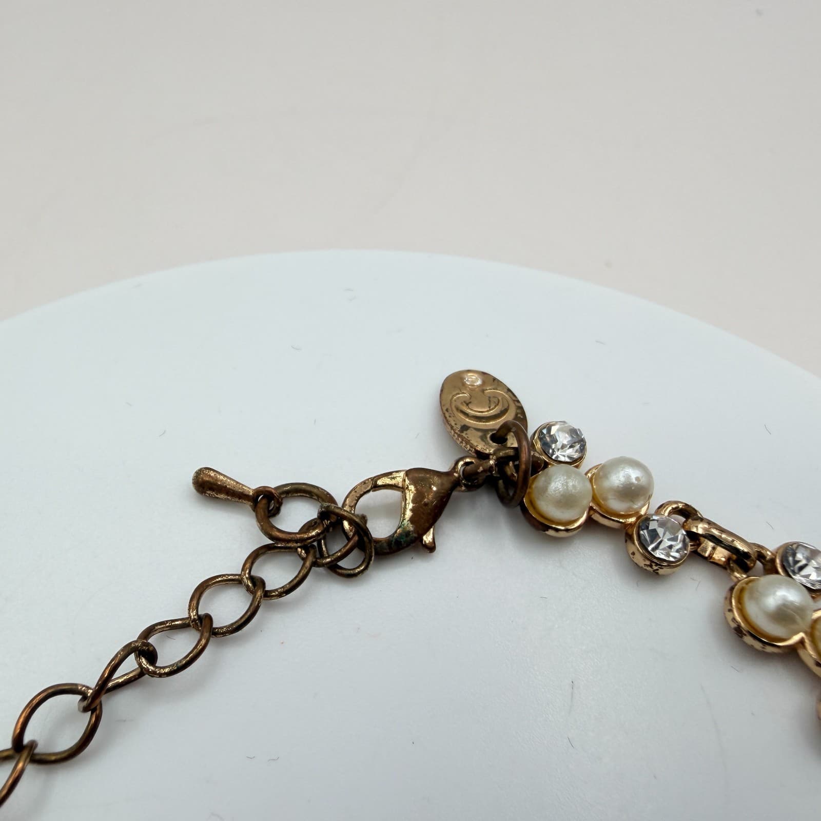 Vintage Y2K Charming Charlie Gold Tone Faux Pearl Clear Glass Bracelet Jewelry - Thumbnail 5