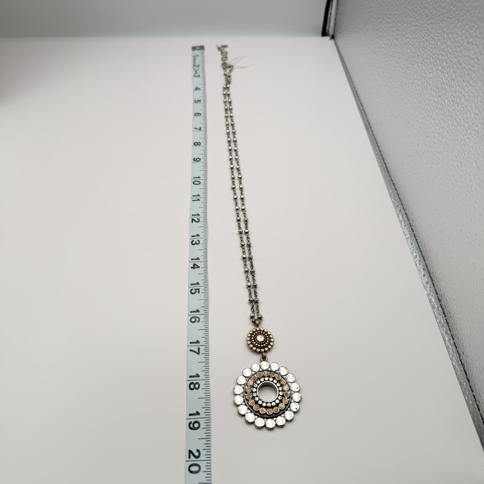 Vintage 90s Silver Tone Sunburst Medallion Pendant Necklace Boho Fashion Jewelry - Thumbnail 10