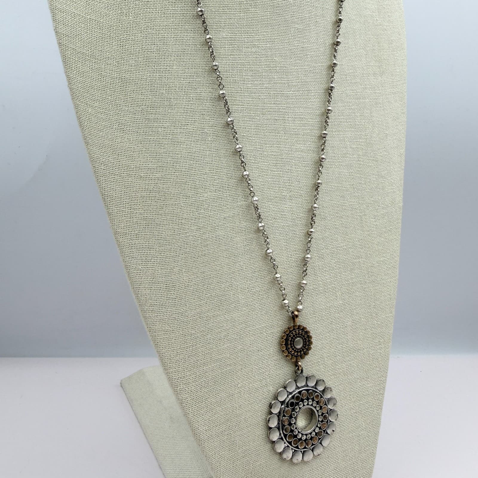 Vintage 90s Silver Tone Sunburst Medallion Pendant Necklace Boho Fashion Jewelry - Thumbnail 6