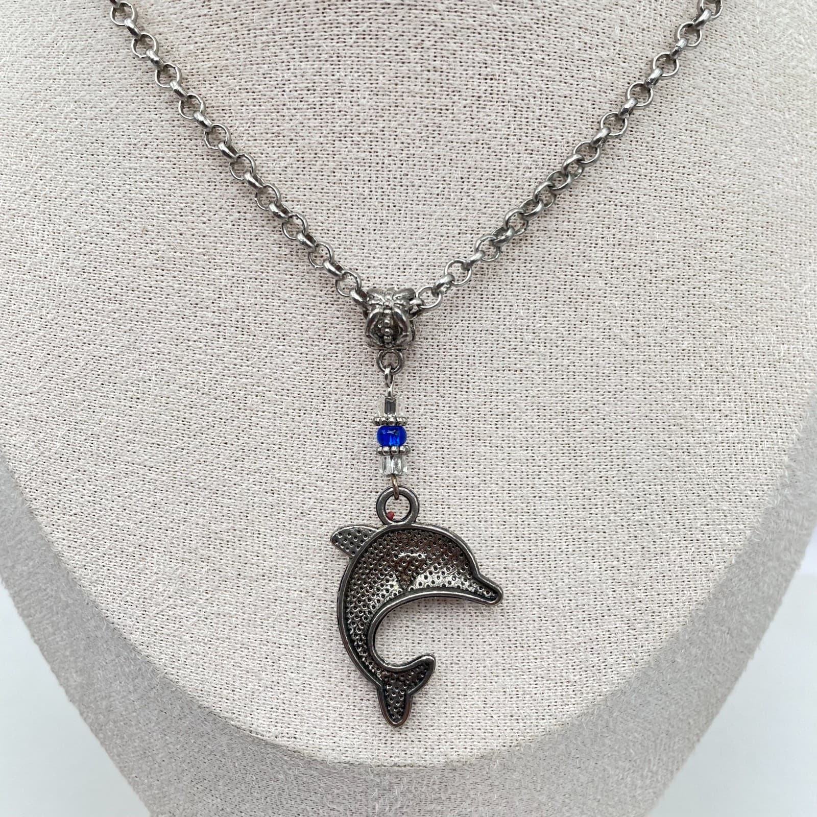 Vintage Silver-Tone Rolo Chain Blue Glass Beads Dolphin Pendant Lobster Necklace - Thumbnail 3