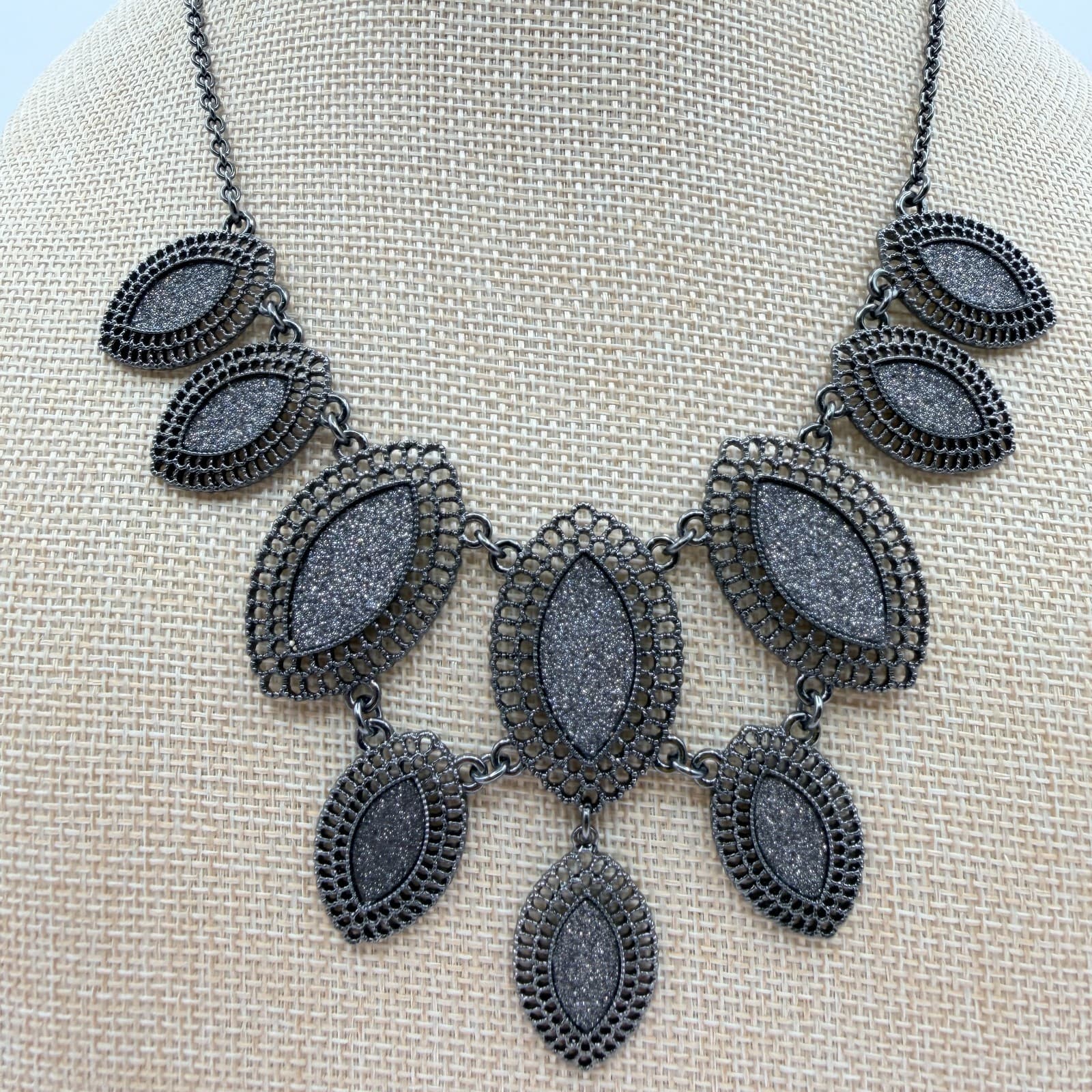 Vintage 90s Bib Necklace Gunmetal Shimmer Silver Marquise Statement Boho Jewelry - Thumbnail 2