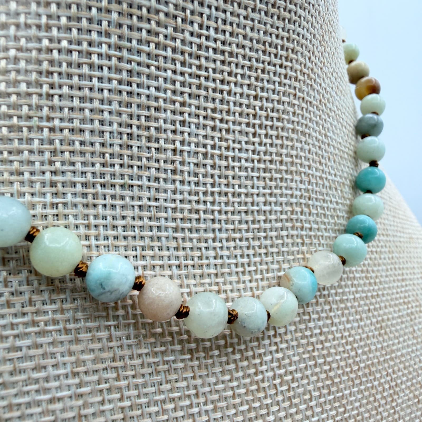 Vintage Y2K Gold Tone Beaded Knotted Necklace Women's Classic Fashion Jewelry - Thumbnail 4