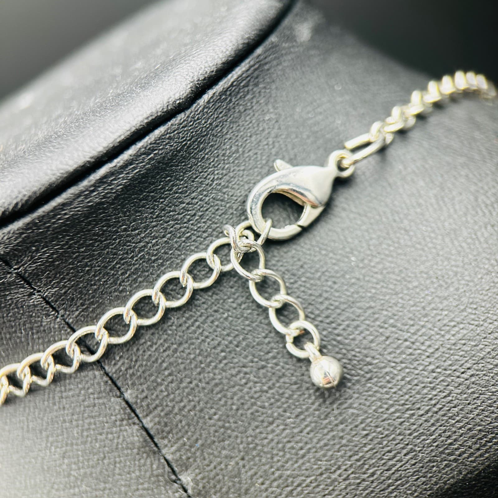 Vintage 90s Yellow Resin Statement Necklace w/ Silver Accents Floral Centerpiece - Thumbnail 6