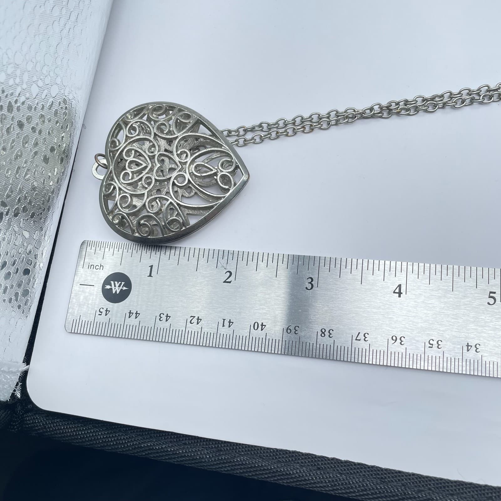 Y2K Silver Tone Filigree Heart Locket Necklace Scroll Design Romantic Pendant - Thumbnail 14