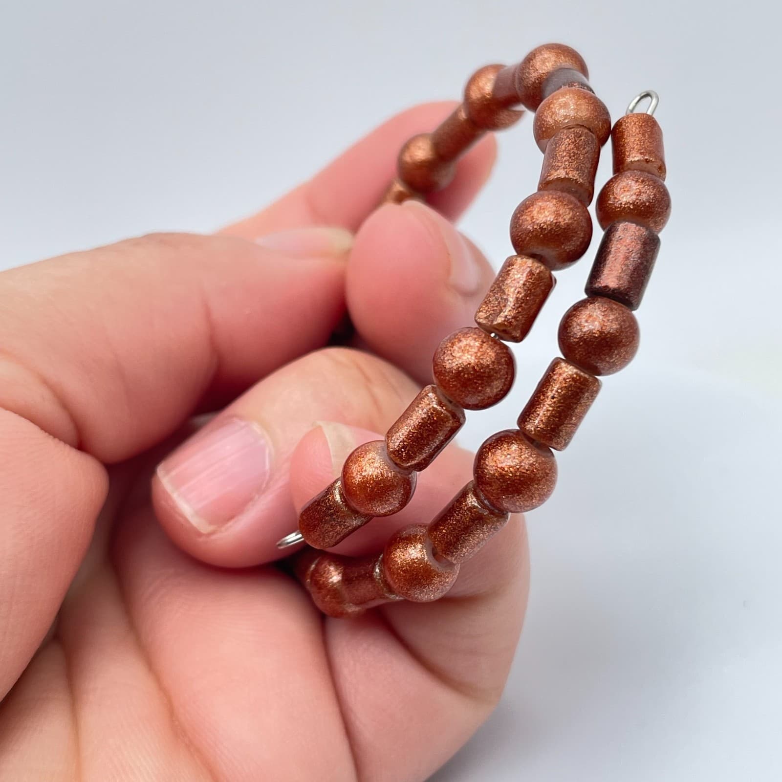 Y2K Silver-Tone Classic Glitter Goldstone Beaded Memory Wire Bracelet - Thumbnail 5