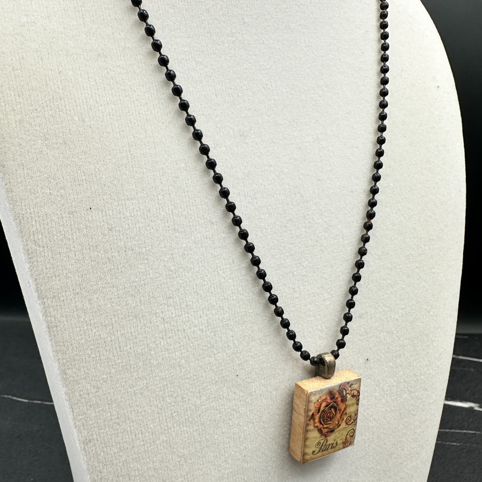 VTG 90s Paris Rose Pendant Necklace Wood Block Ball Chain Brown Glitter Boho - Thumbnail 4