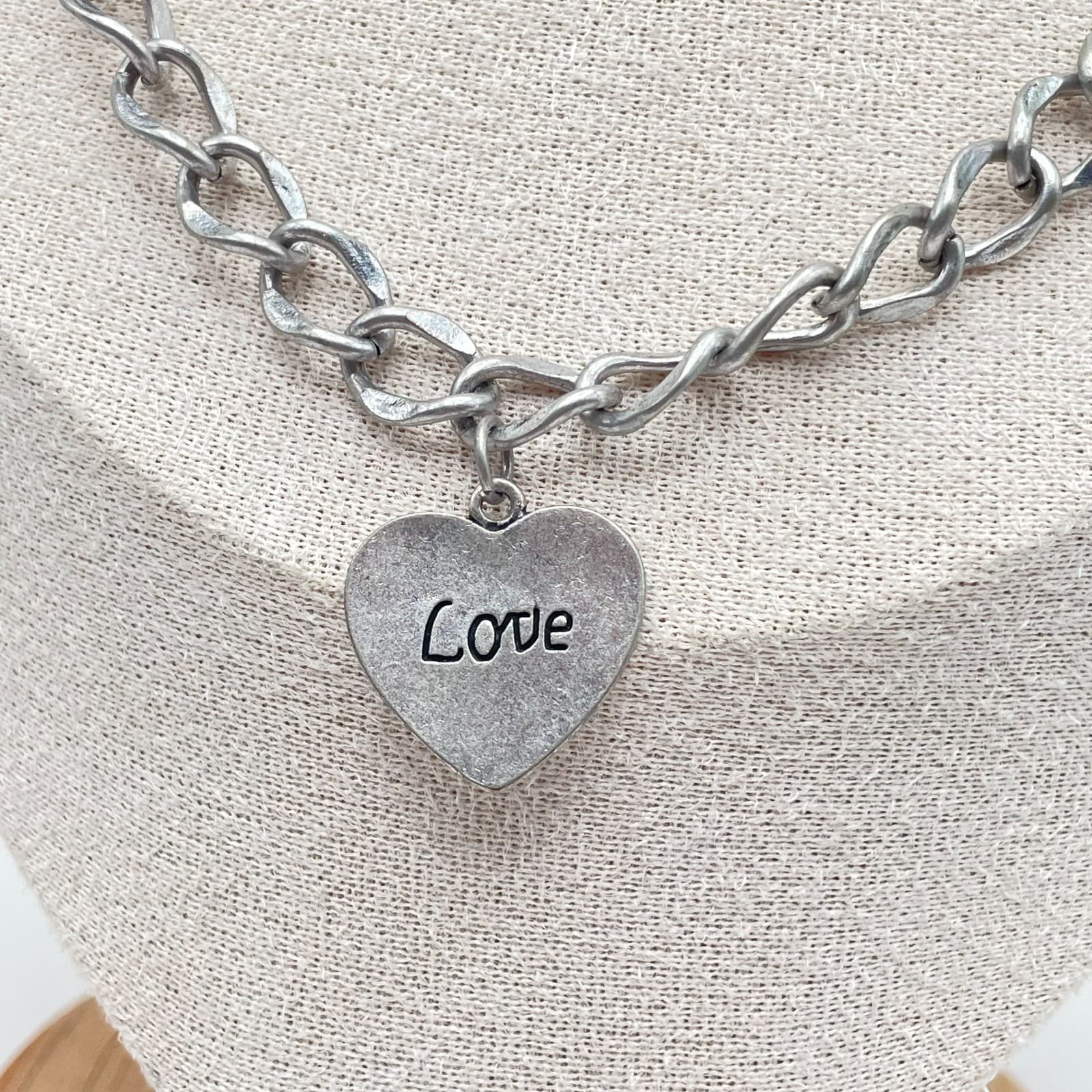 Valentine's Gift Silver-Tone Chunky Chain "Love" Engraved Heart Pendant Necklace - Thumbnail 3