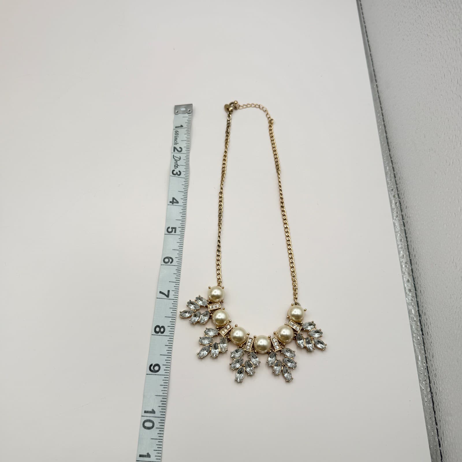 Vintage Y2K Gold Tone Rhinestones Faux Pearl Necklace Statement Women's Jewelry - Thumbnail 10