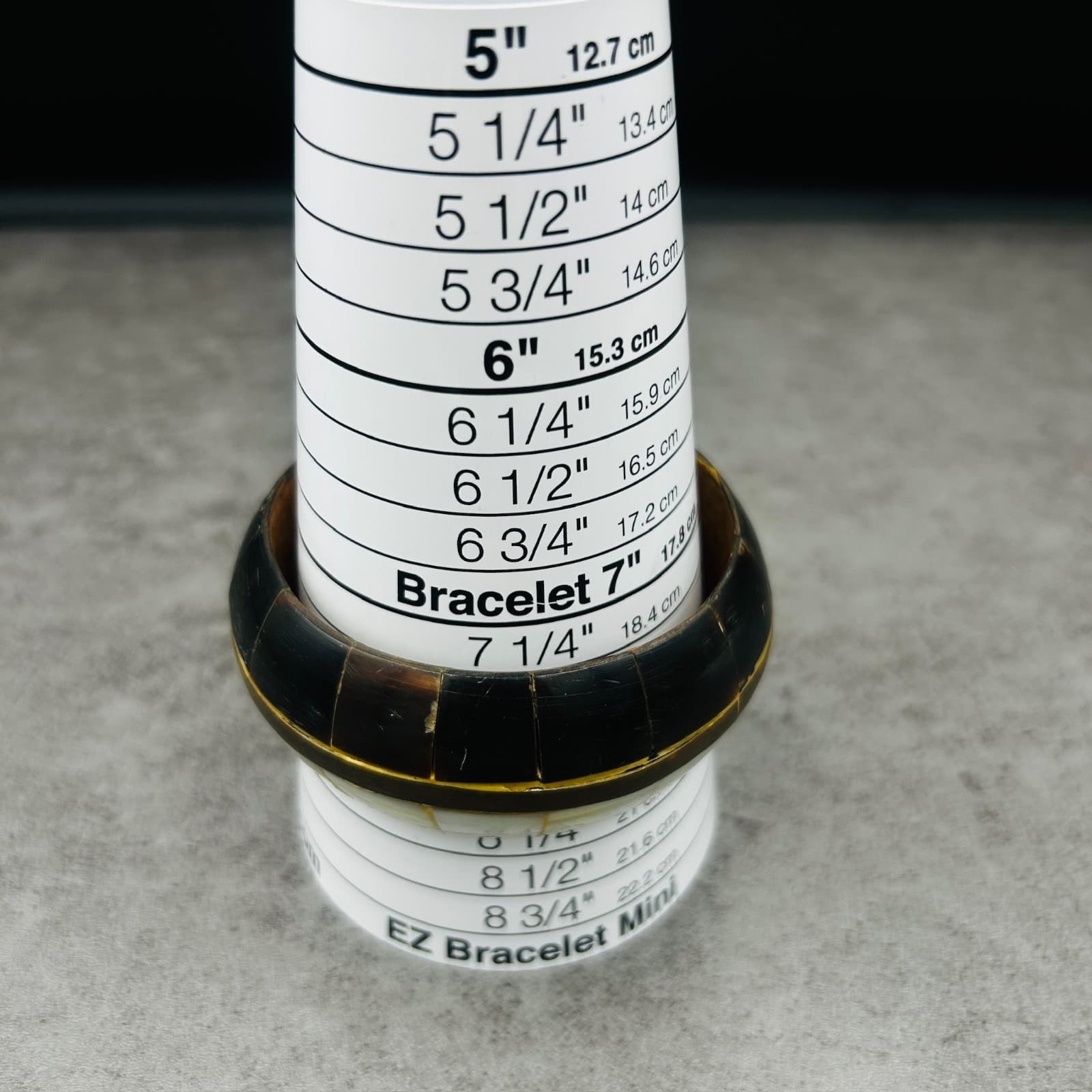 Vintage Inlaid Wood & Brass Bangle Bracelet Boho Artisan Style - Thumbnail 11