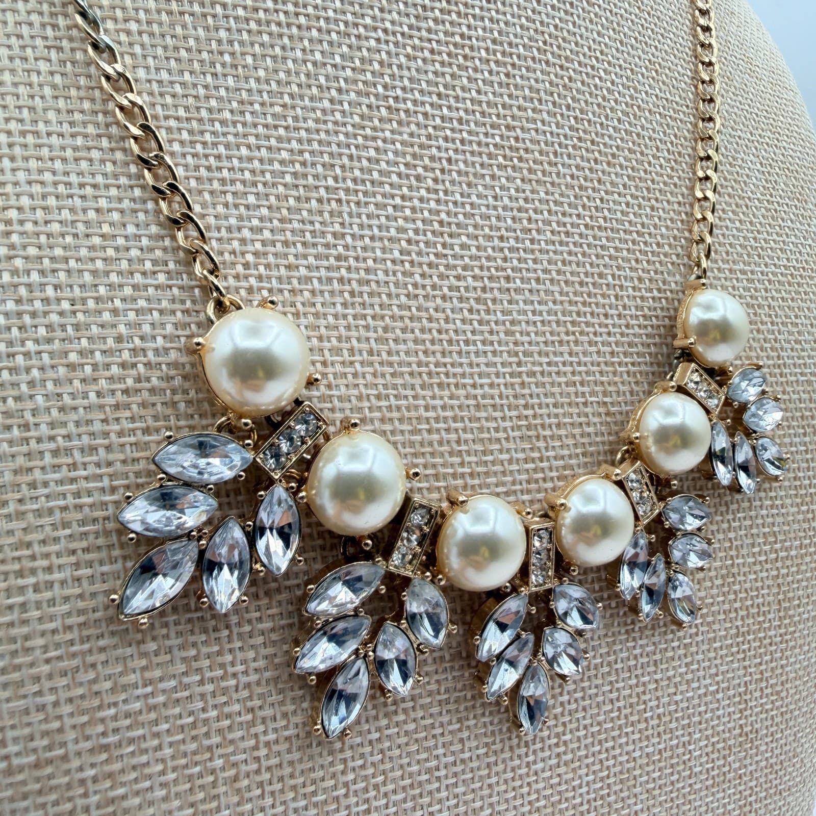 Vintage Y2K Gold Tone Rhinestones Faux Pearl Necklace Statement Women's Jewelry - Thumbnail 3