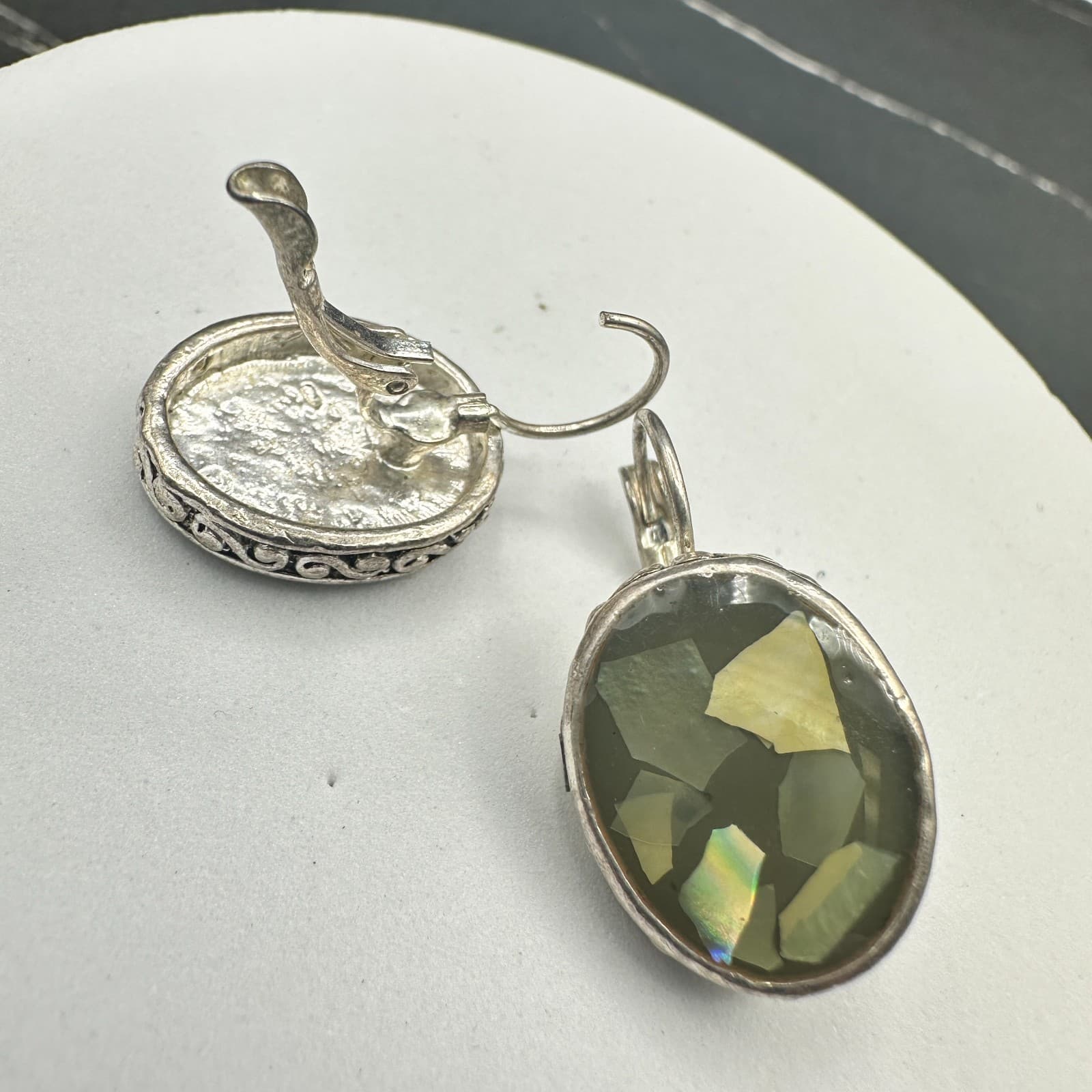 Vintage Mother-of-Pearl Mosaic Oval Earrings Silver Tone Boho Art Deco - Thumbnail 3