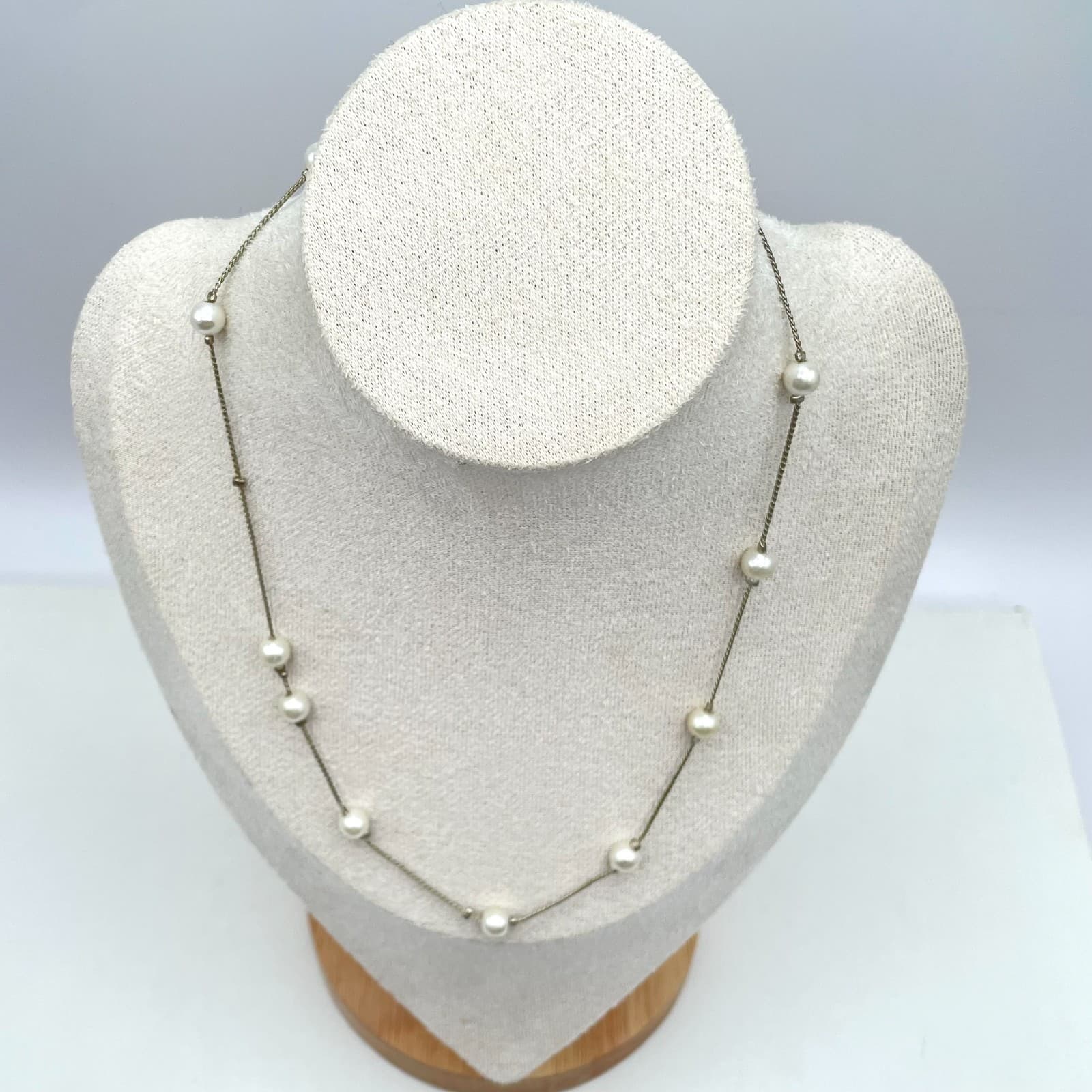 Vintage Gold-Tone Classic Braided Chain Mother Of Pearl Station Lobster Necklace - Thumbnail 3