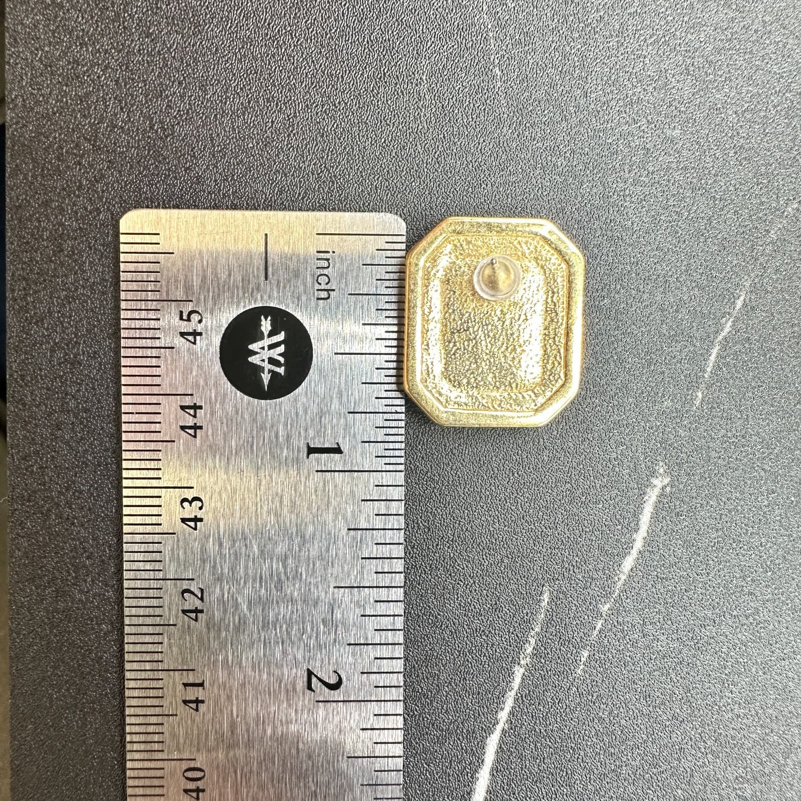 Vintage Geometric Octagon Earrings Gold Tone w/ Marbled Green Centers - Thumbnail 8