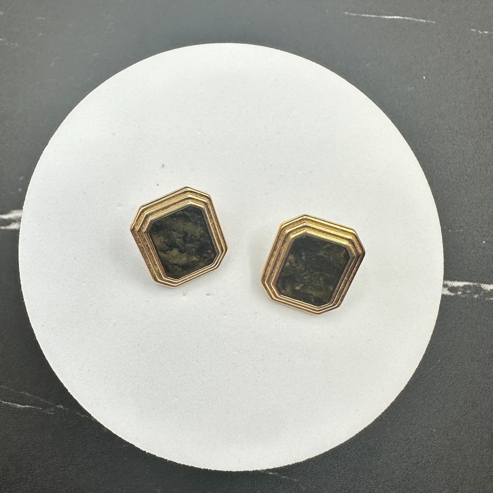 Vintage Geometric Octagon Earrings Gold Tone w/ Marbled Green Centers - Thumbnail 2