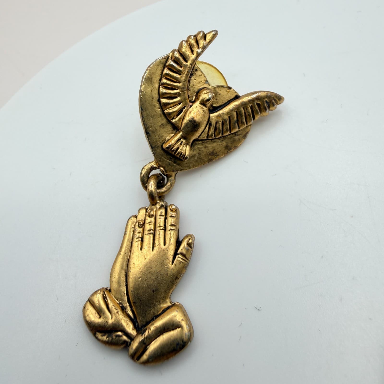 Vintage 80s GoldTone Praying Hands & Dove Dangle Earrings Religious Boho Jewelry - Thumbnail 6
