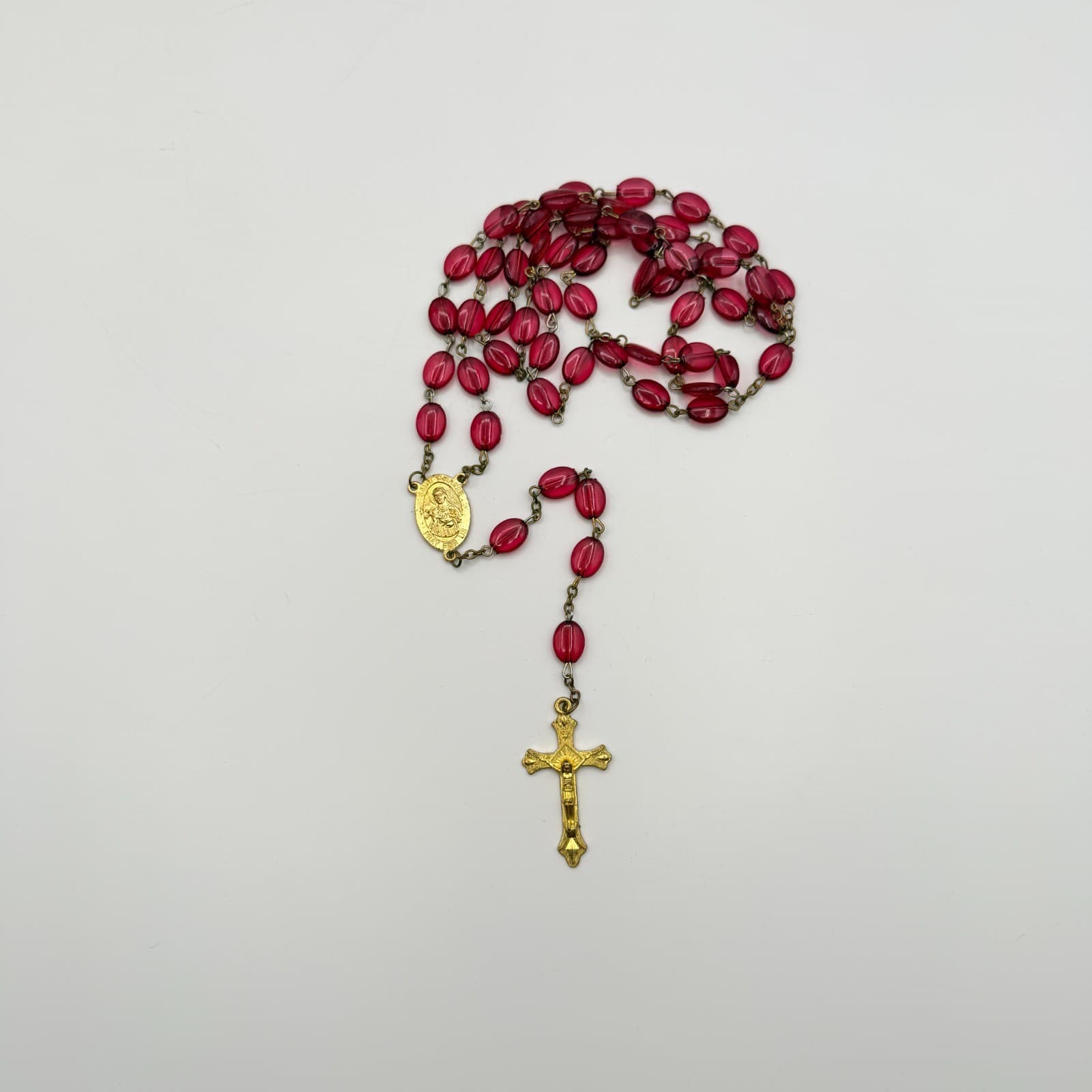 Vintage 80s St. Therese Rosary Red Glass Beads Gold Tone Crucifix Catholic - Thumbnail 2