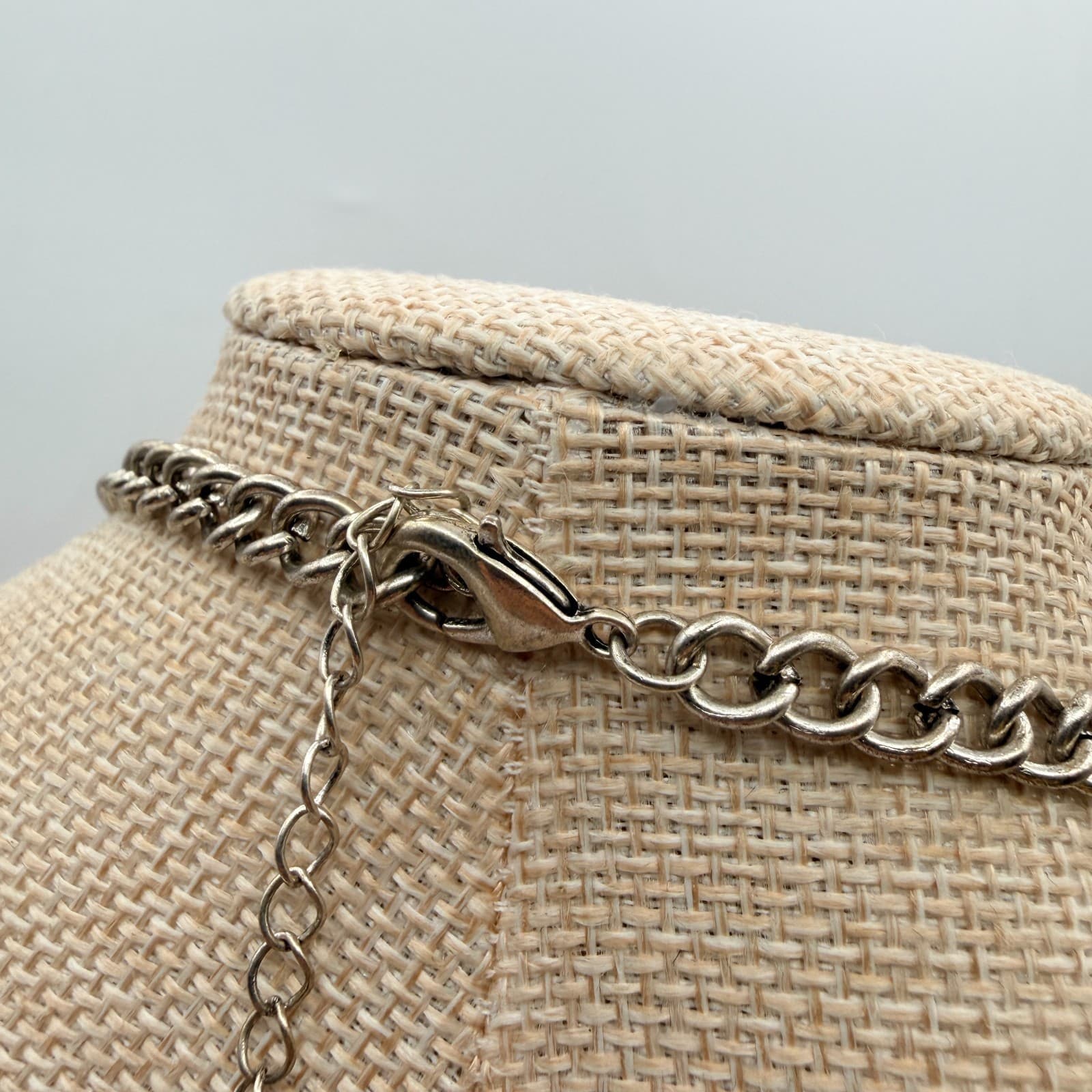 Vintage 90s Silver Tone Fringe Bib Necklace Statement Women's Classic Jewelry - Thumbnail 9