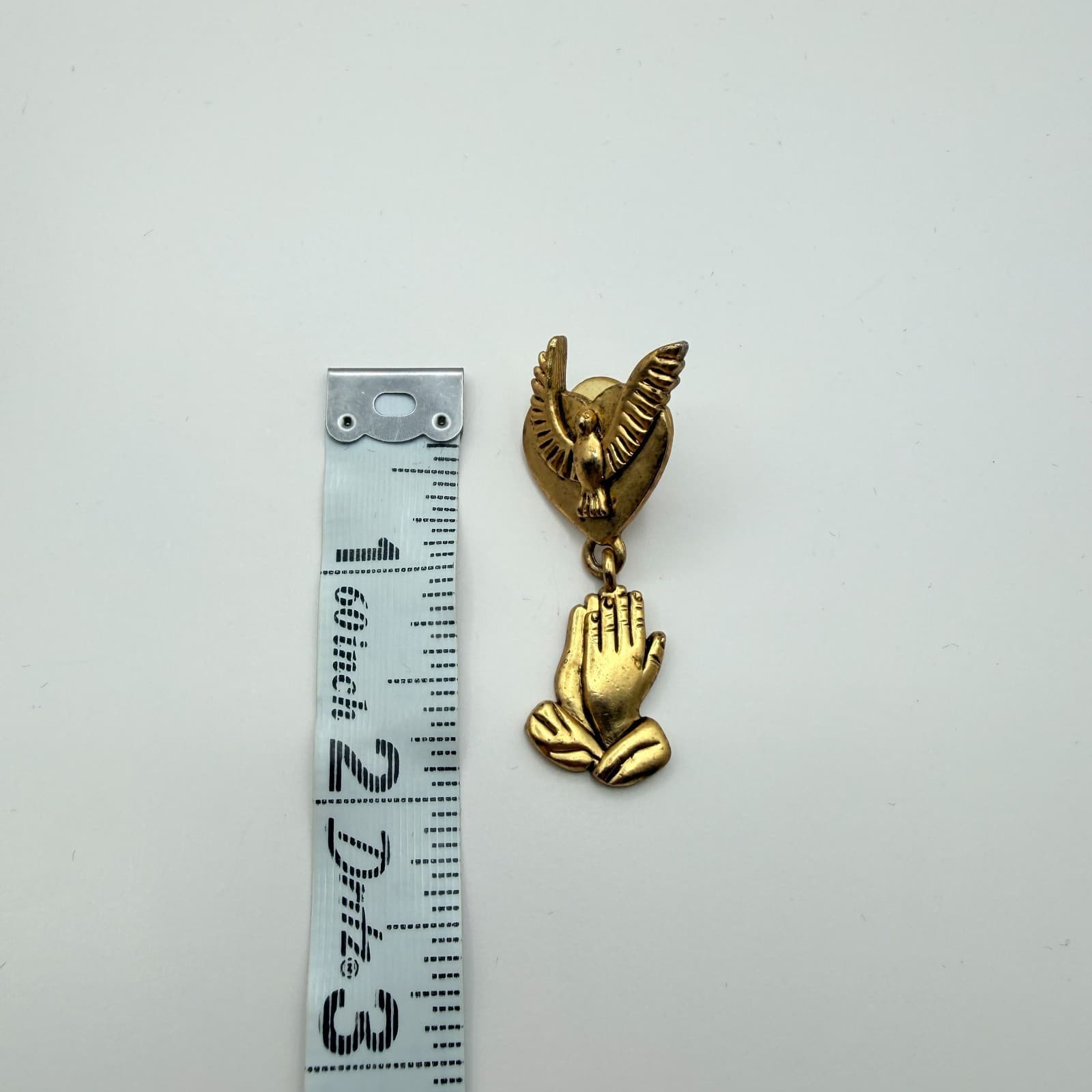 Vintage 80s GoldTone Praying Hands & Dove Dangle Earrings Religious Boho Jewelry - Thumbnail 8