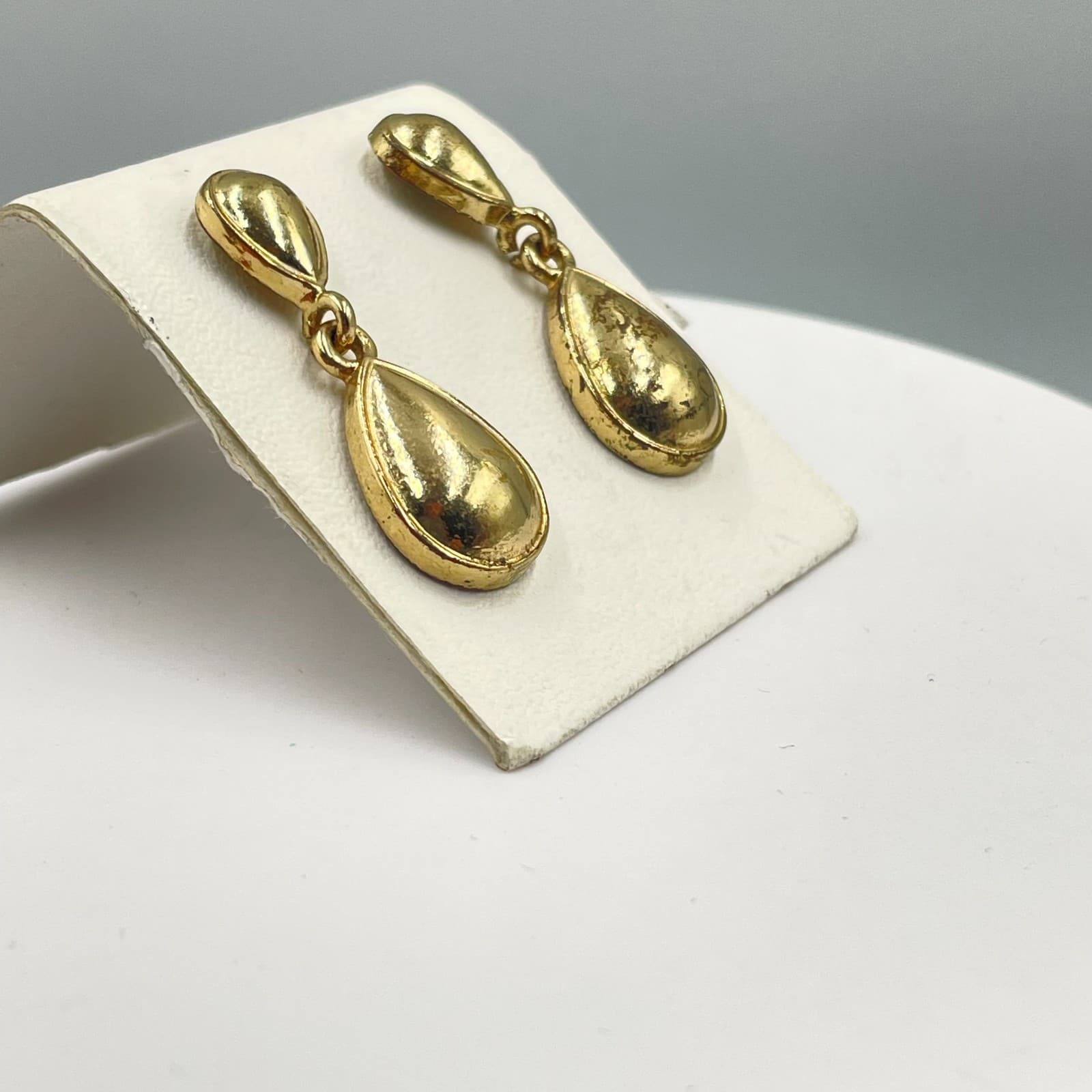 Vintage Gold-Tone Classic Polished Double-Tier Teardrop Dangle Drop Earrings - Thumbnail 3