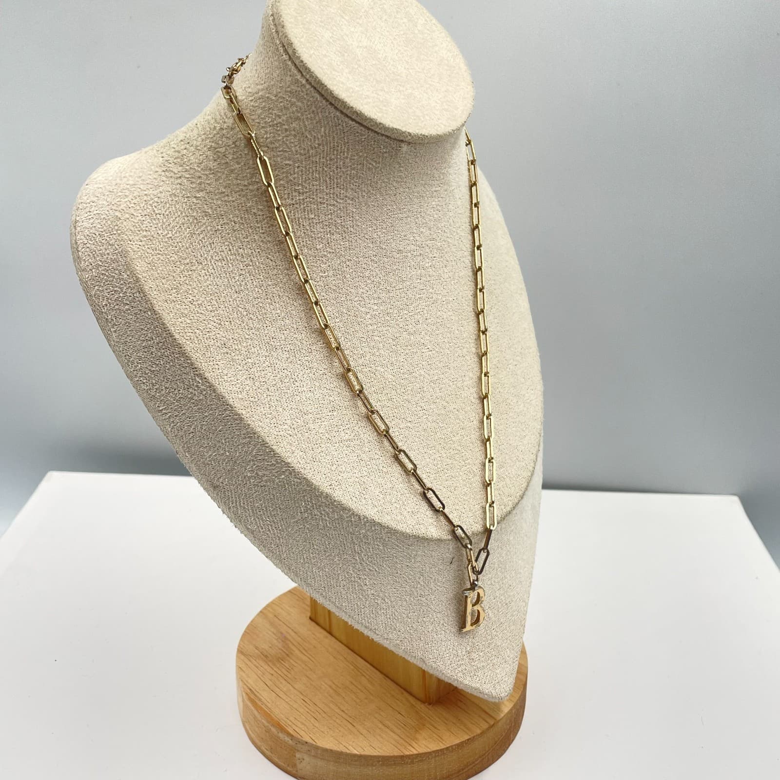 Classic Gold-Tone Paperclip Link Chain Initial B Charm Pendant Lobster Necklace - Thumbnail 5