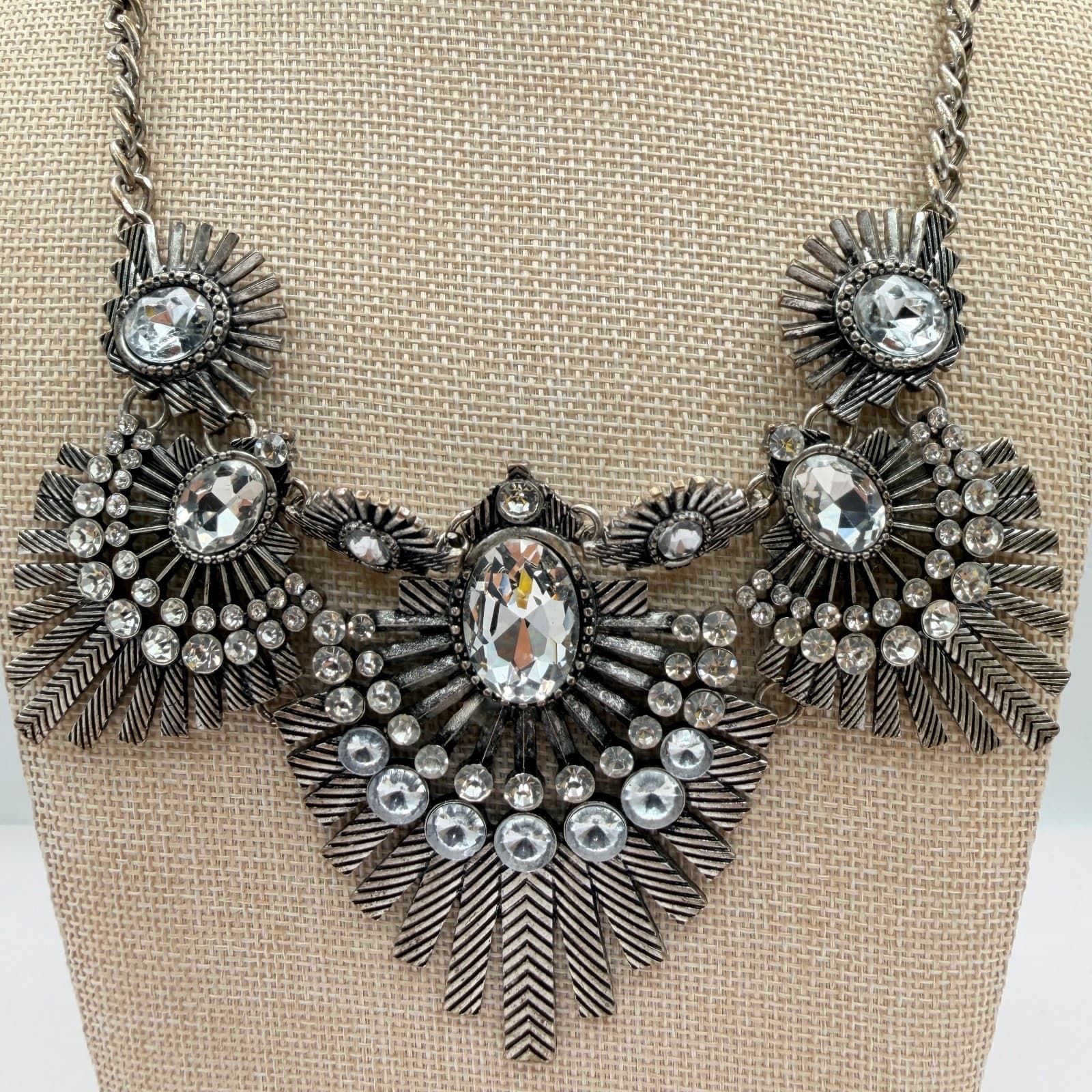 Vintage 80s Silver Tone Biblical Bib Statement Necklace Clear Glass Jewelry - Thumbnail 4