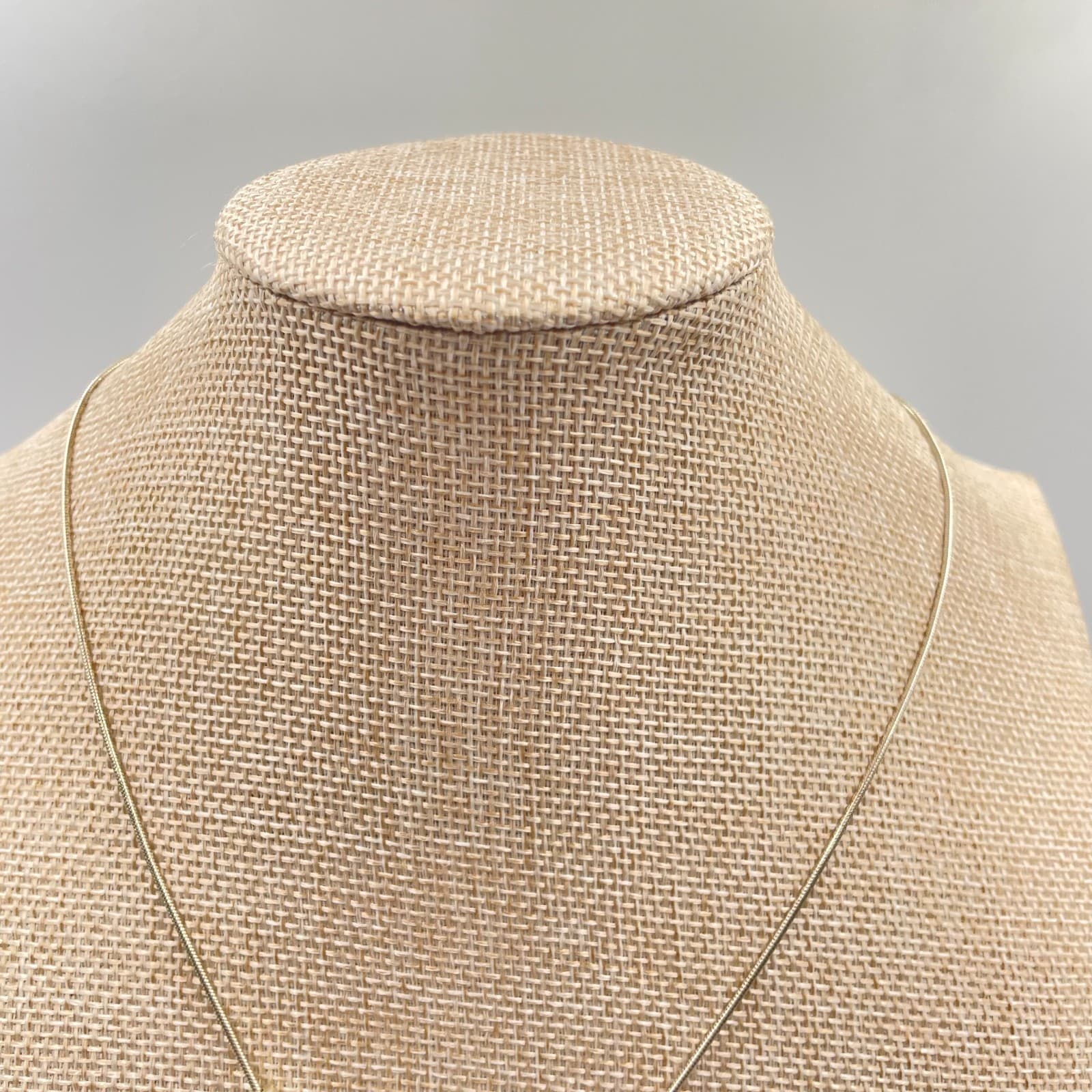 Vintage Silver-Tone Chain Inlay Abalone Shell Teardrop Charm Choker Bib Necklace - Thumbnail 2