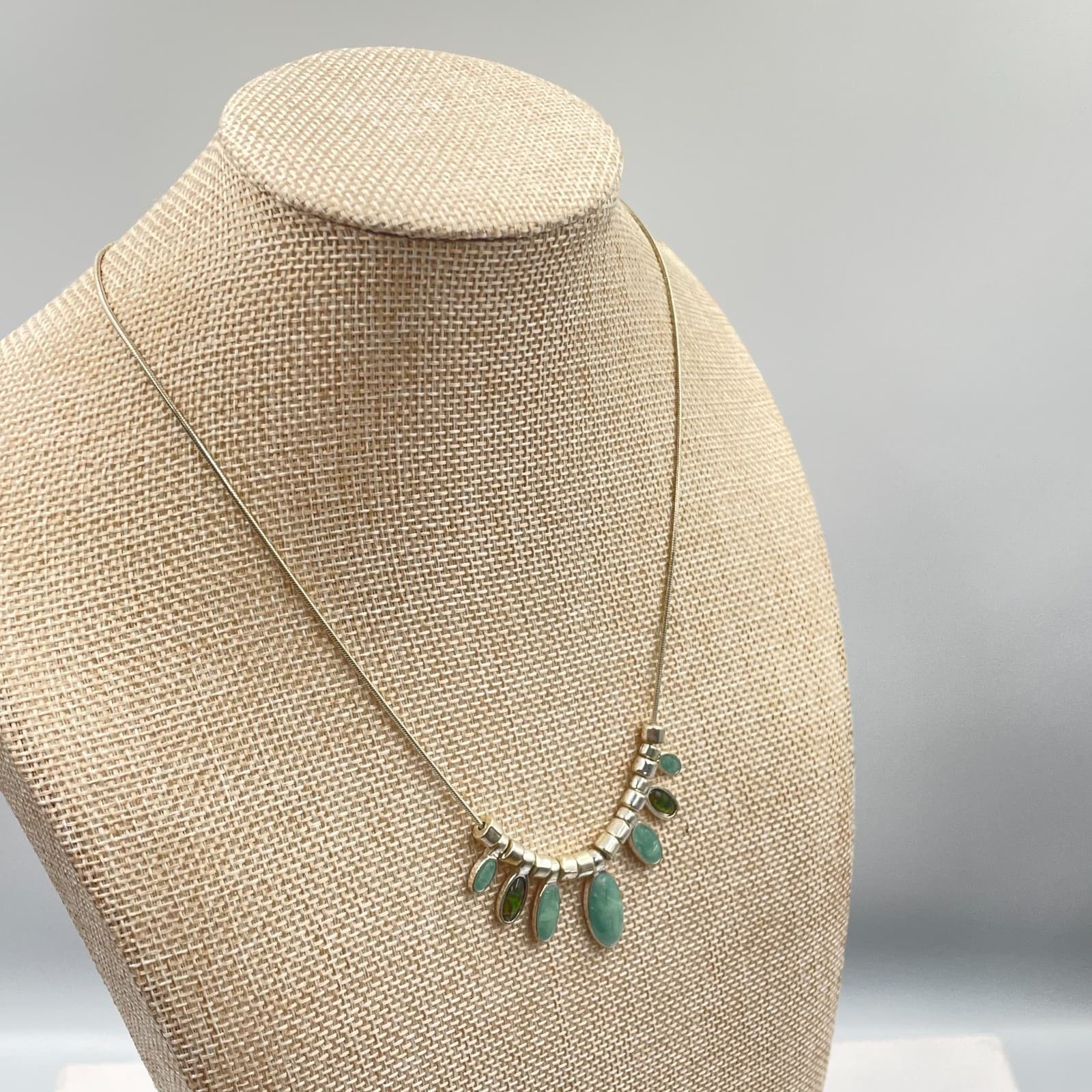 Vintage Silver-Tone Chain Inlay Abalone Shell Teardrop Charm Choker Bib Necklace - Thumbnail 5