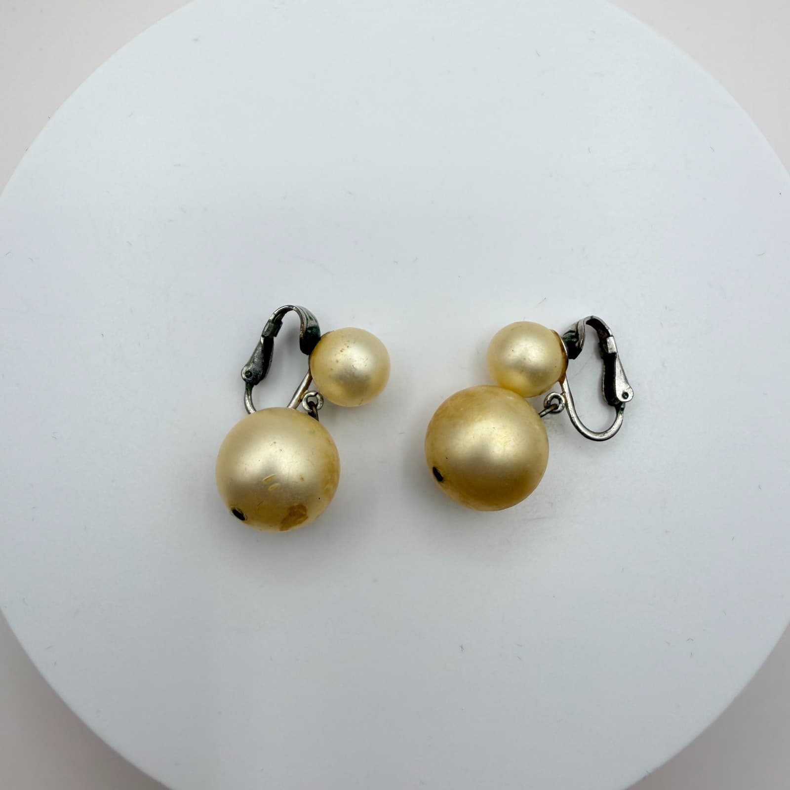Vintage 90s Silver Tone Double Cream Faux Pearl Earrings Women's Classic Jewelry - Thumbnail 3