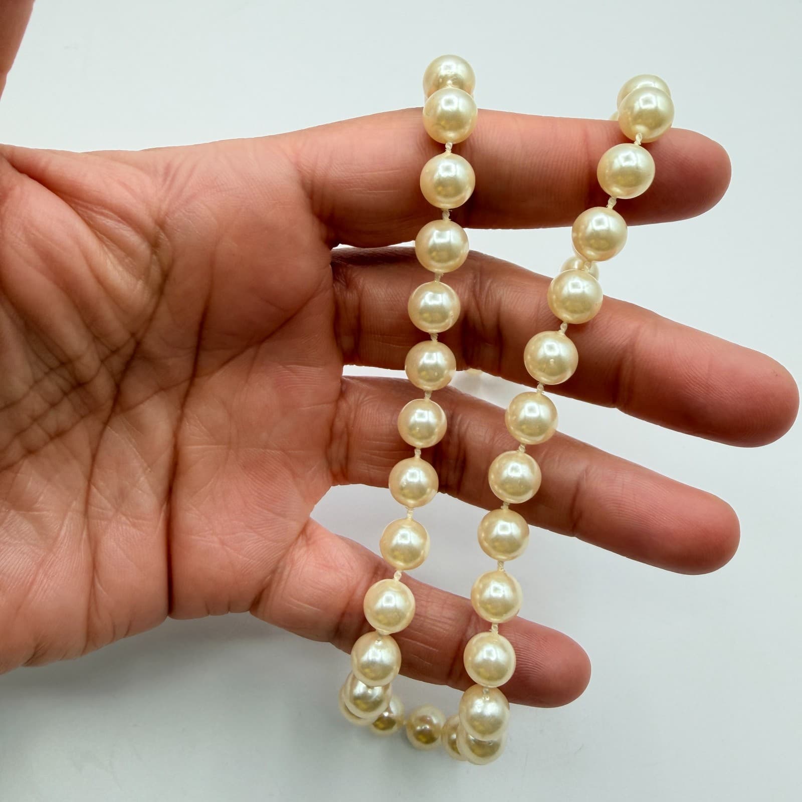 Vintage Y2K Gold Tone Cream Hand Knotted Faux Pearl Necklace Women's Jewelry - Thumbnail 7