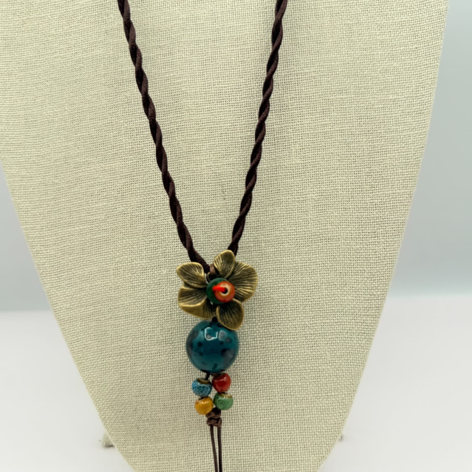 Vintage 90s Flower Pendant Necklace Glass Beads Brown Silk Cord Boho Jewelry - Thumbnail 4