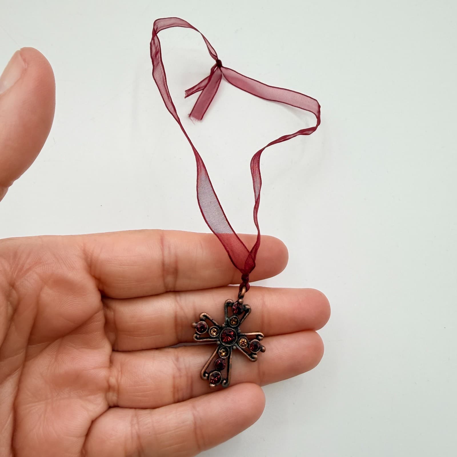 Vintage 90s Copper Tone Cross Pendant Red Glass Choker Necklace Fashion Jewelry - Thumbnail 7