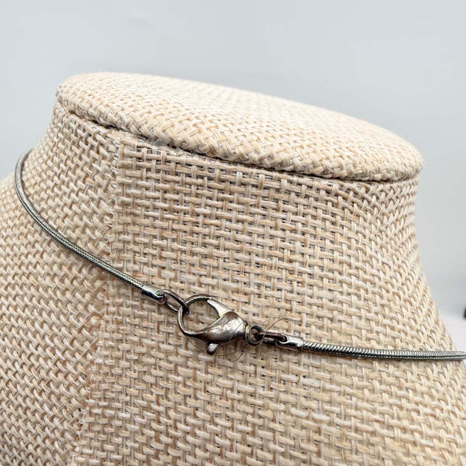 Vintage 90s Silver Tone Blue & White Glass Drop Pendant Snake Chain Necklace - Thumbnail 8