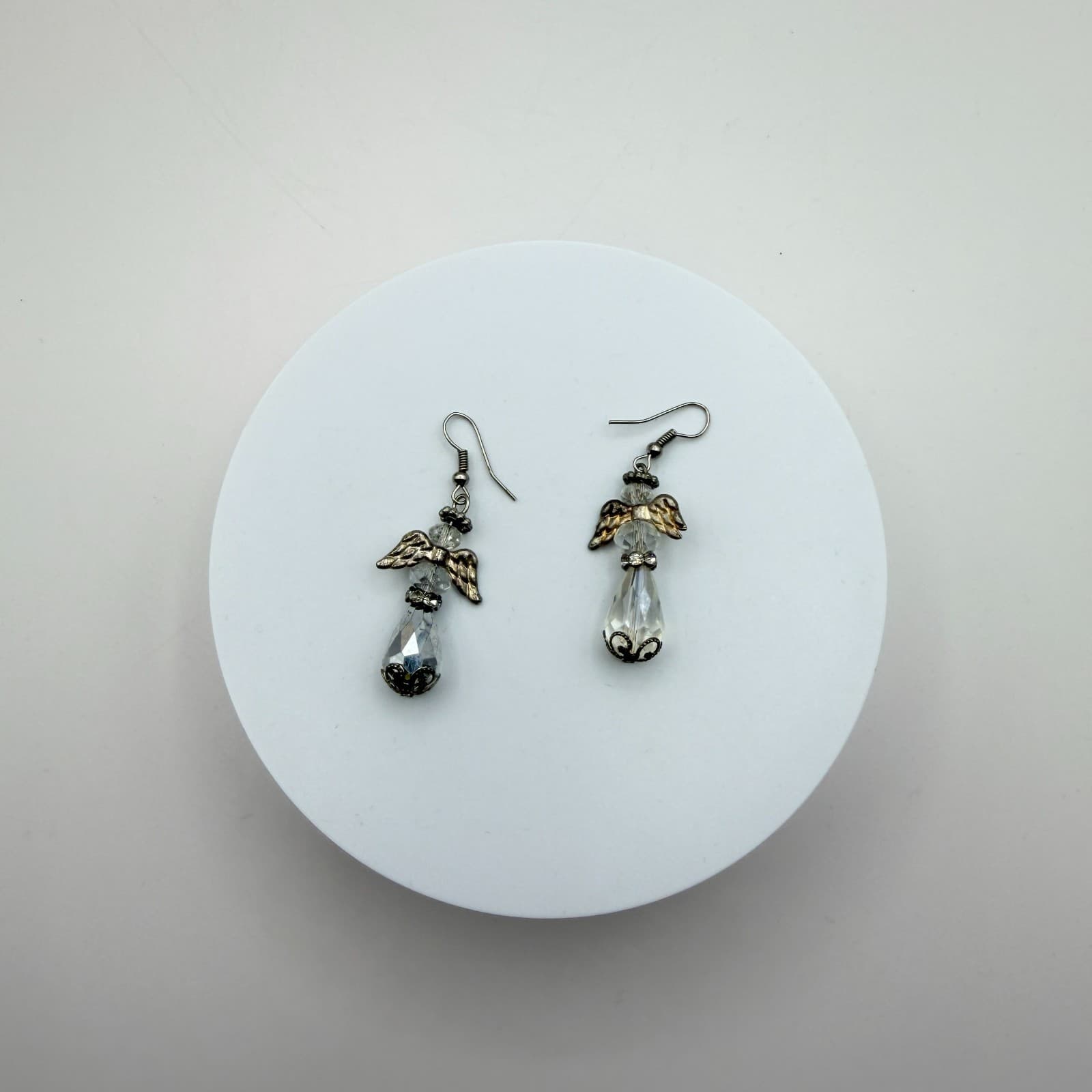 Vintage 90s Silver Tone Guardian Angel Dangle Earrings Clear Glass Teardrop - Thumbnail 3