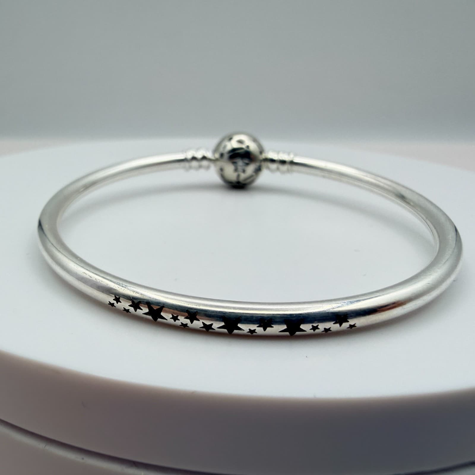Vintage Y2K Silver Tone Star Rhinestone Bangle Women's Classic Fashion Jewelry - Thumbnail 9