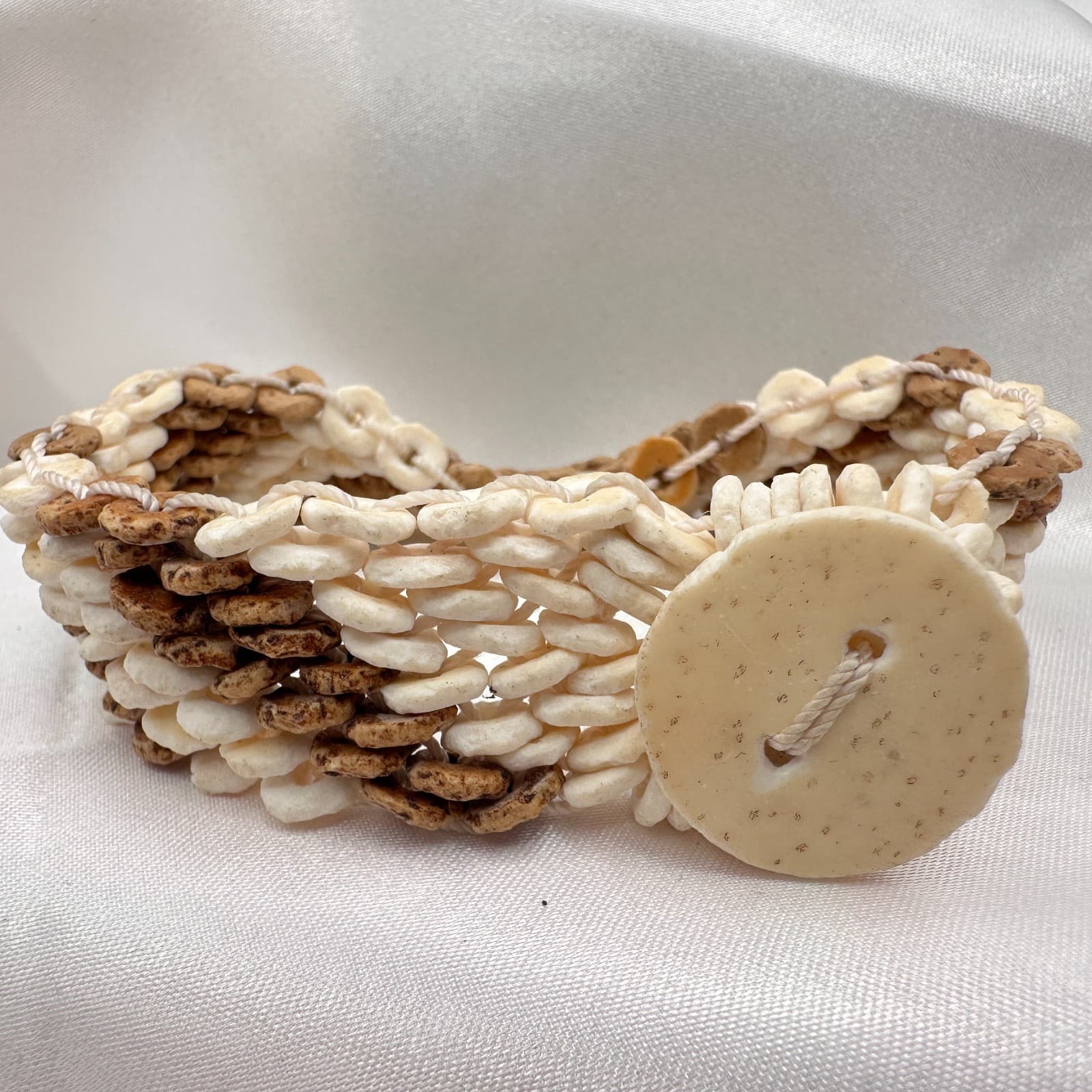 Vintage Y2K Beaded Disc Shell Bracelet Boho Women's Classic Fashion Jewelry - Thumbnail 4