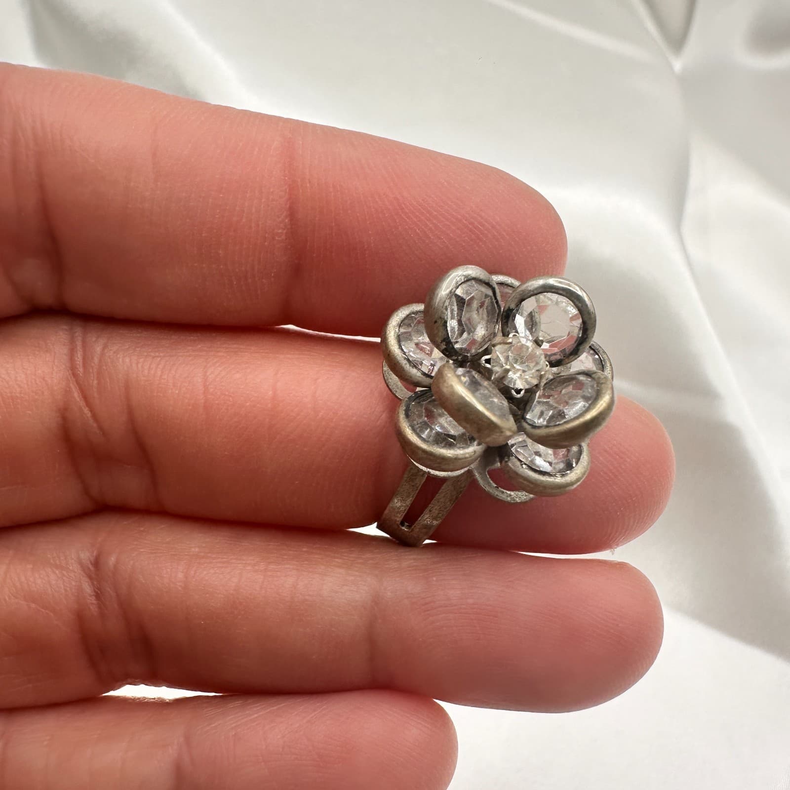 Vintage Y2K Silver Tone Floral Clear Rhinestone Ring Statement Women's Jewelry - Thumbnail 9