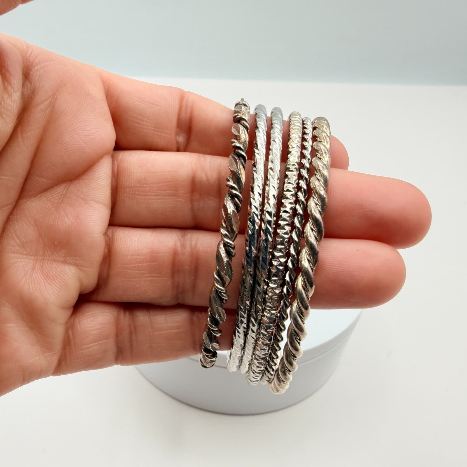 Vintage 90s Silver Tone Twisted Stack Bangles Set Women's Fashion Jewelry - Thumbnail 7