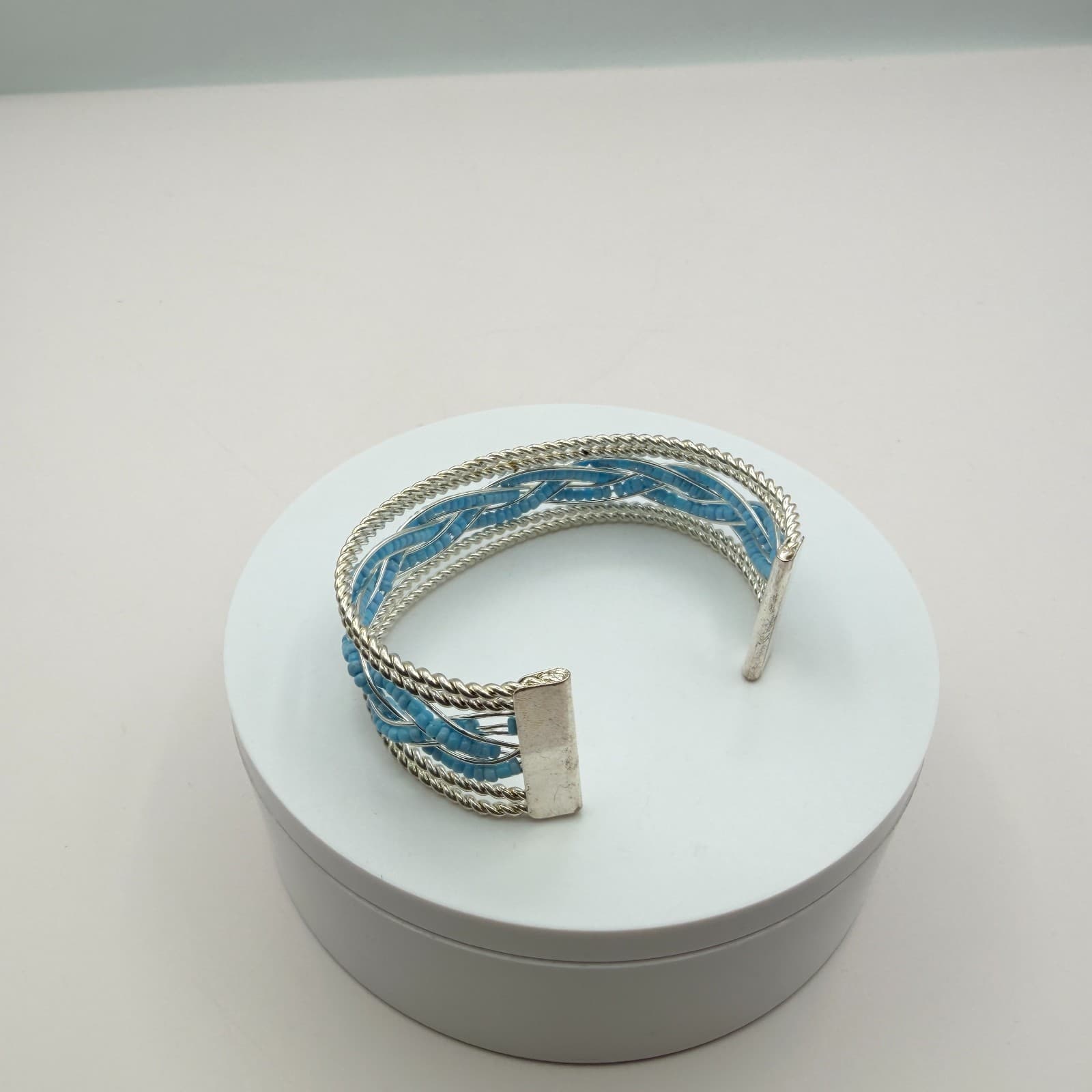 Vintage Y2K Silver Tone Braided Blue Seed Beaded Cuff Bracelet Women's Jewelry - Thumbnail 8