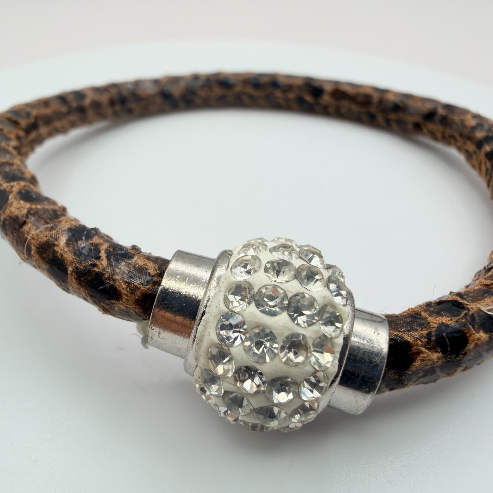Vintage Y2K Leopard Print Faux Leather Rhinestone Bracelet Women's Jewelry - Thumbnail 4
