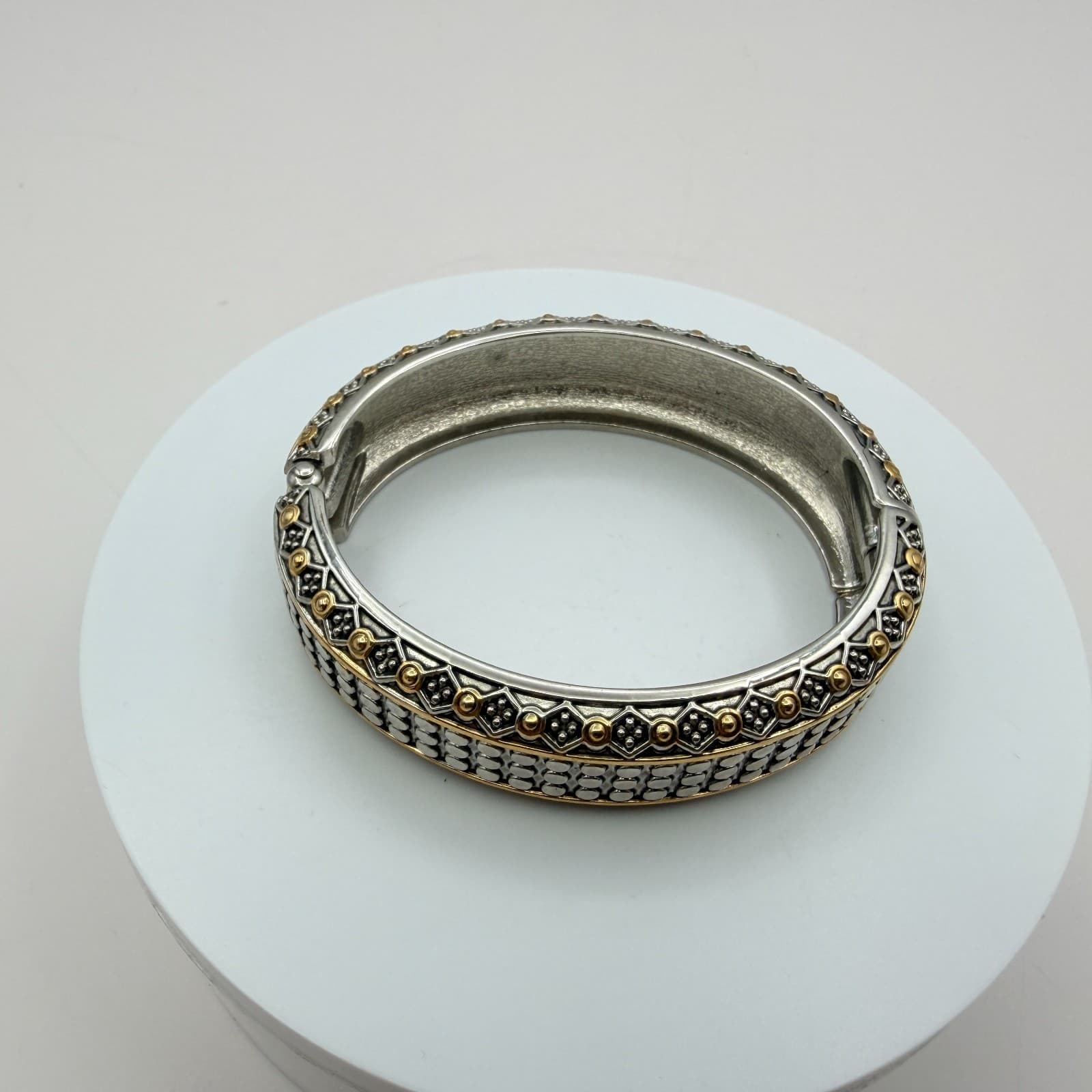 Vintage 90s Silver Gold Tone Geometric Studded Bangle Bracelet Classic Jewelry - Thumbnail 3